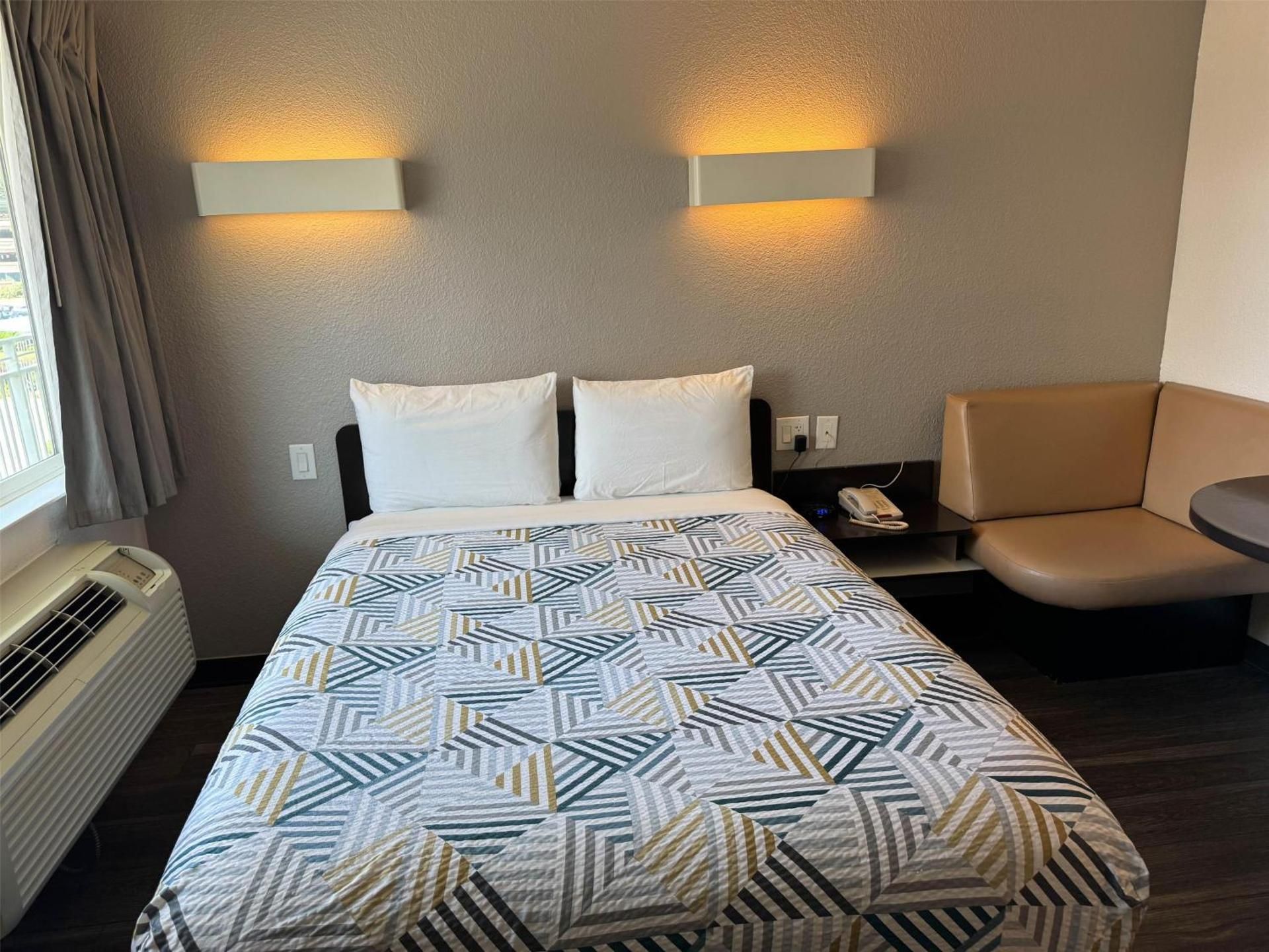 Queen Suite