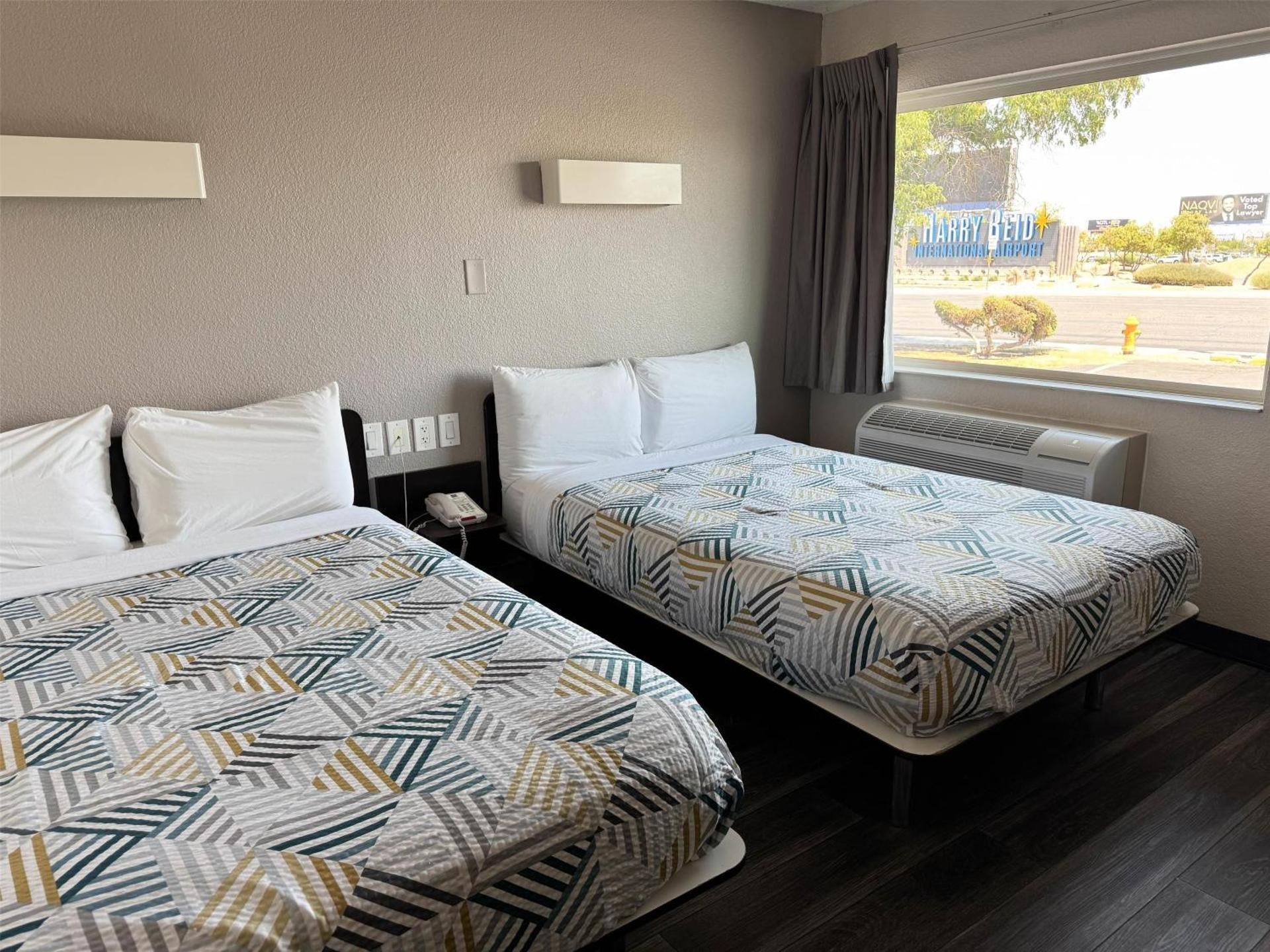 2 Double Beds - Nonsmoking
