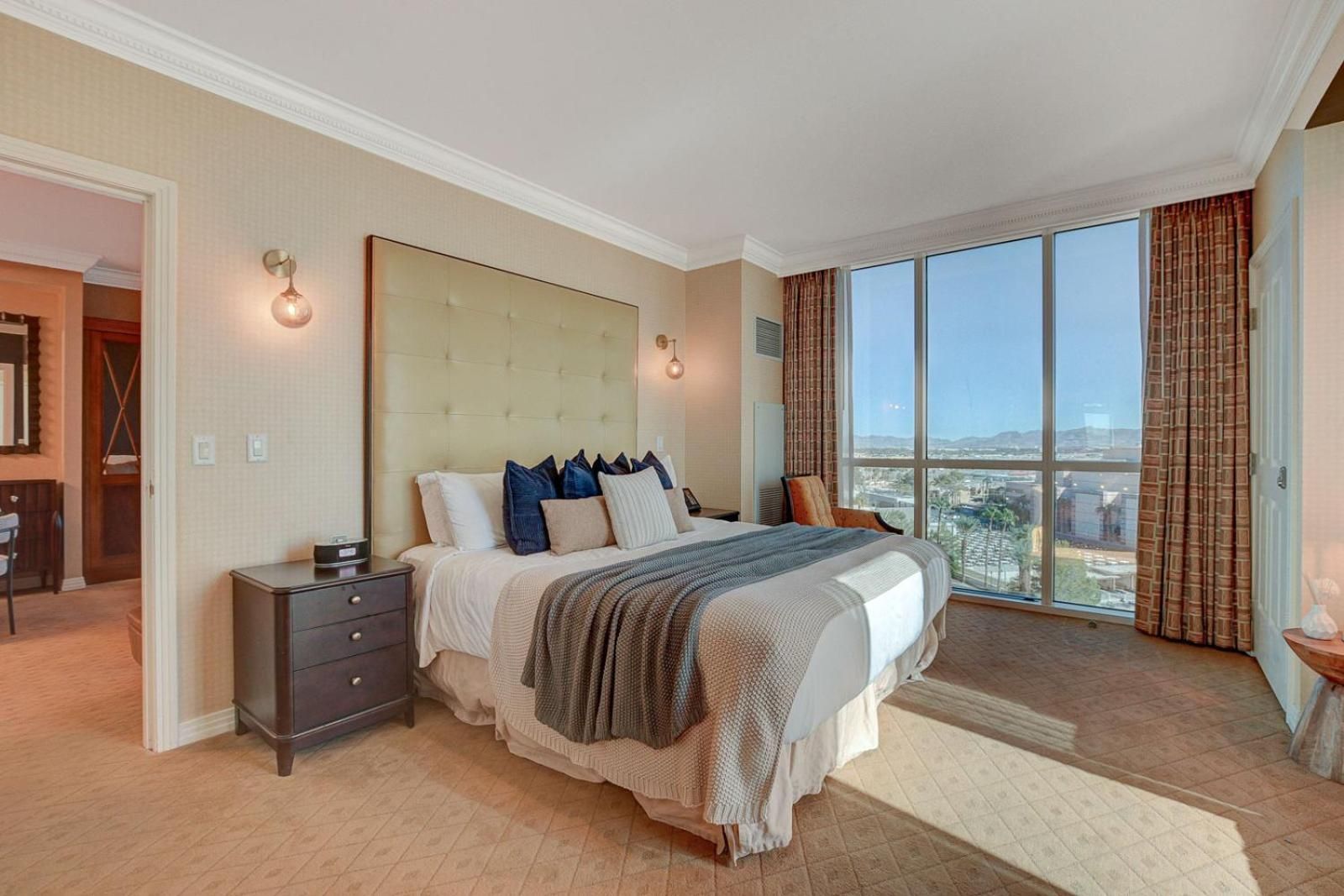 King Suite with Balcony