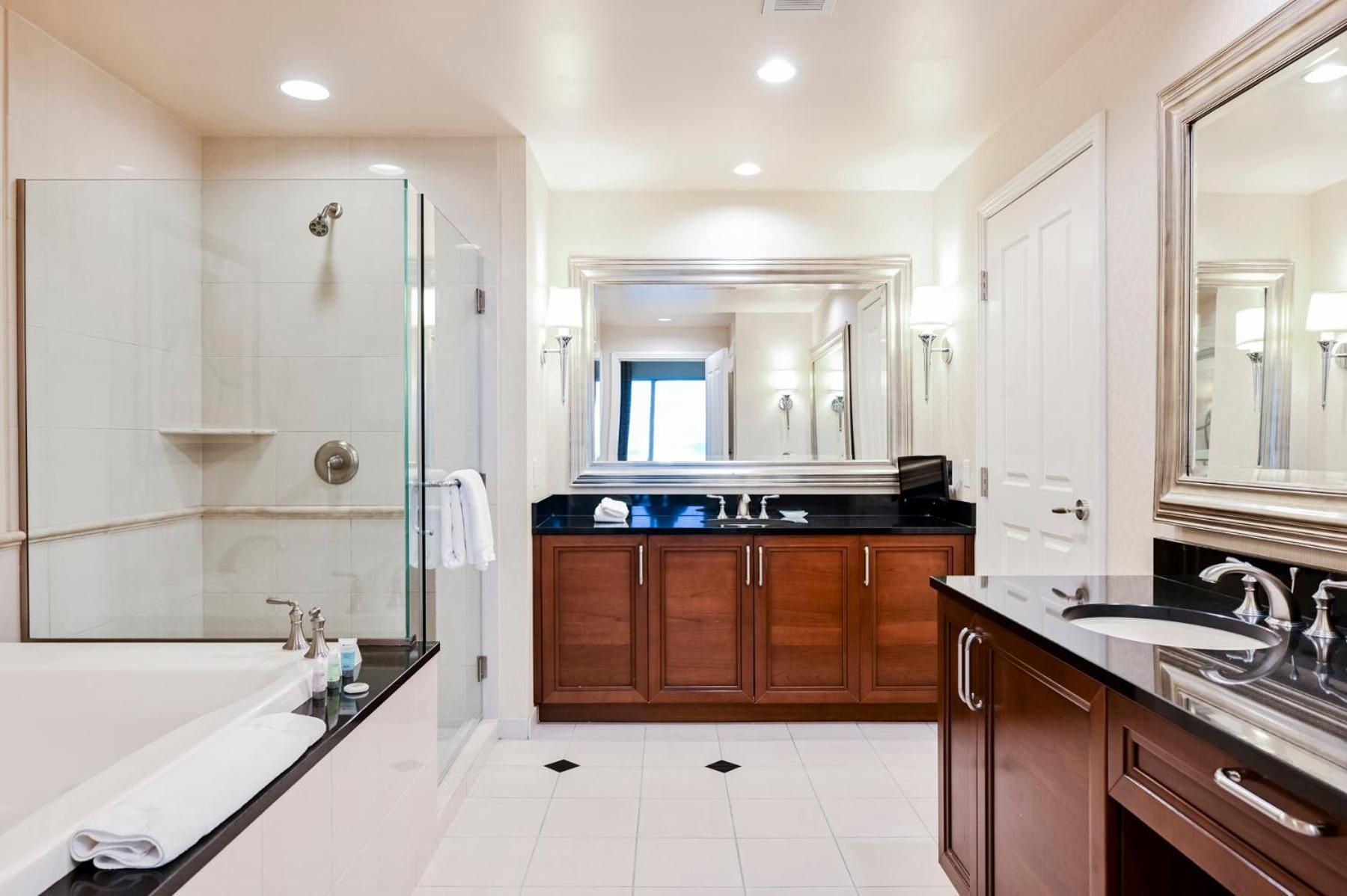 PH Floor Two-Bedroom - Balcony