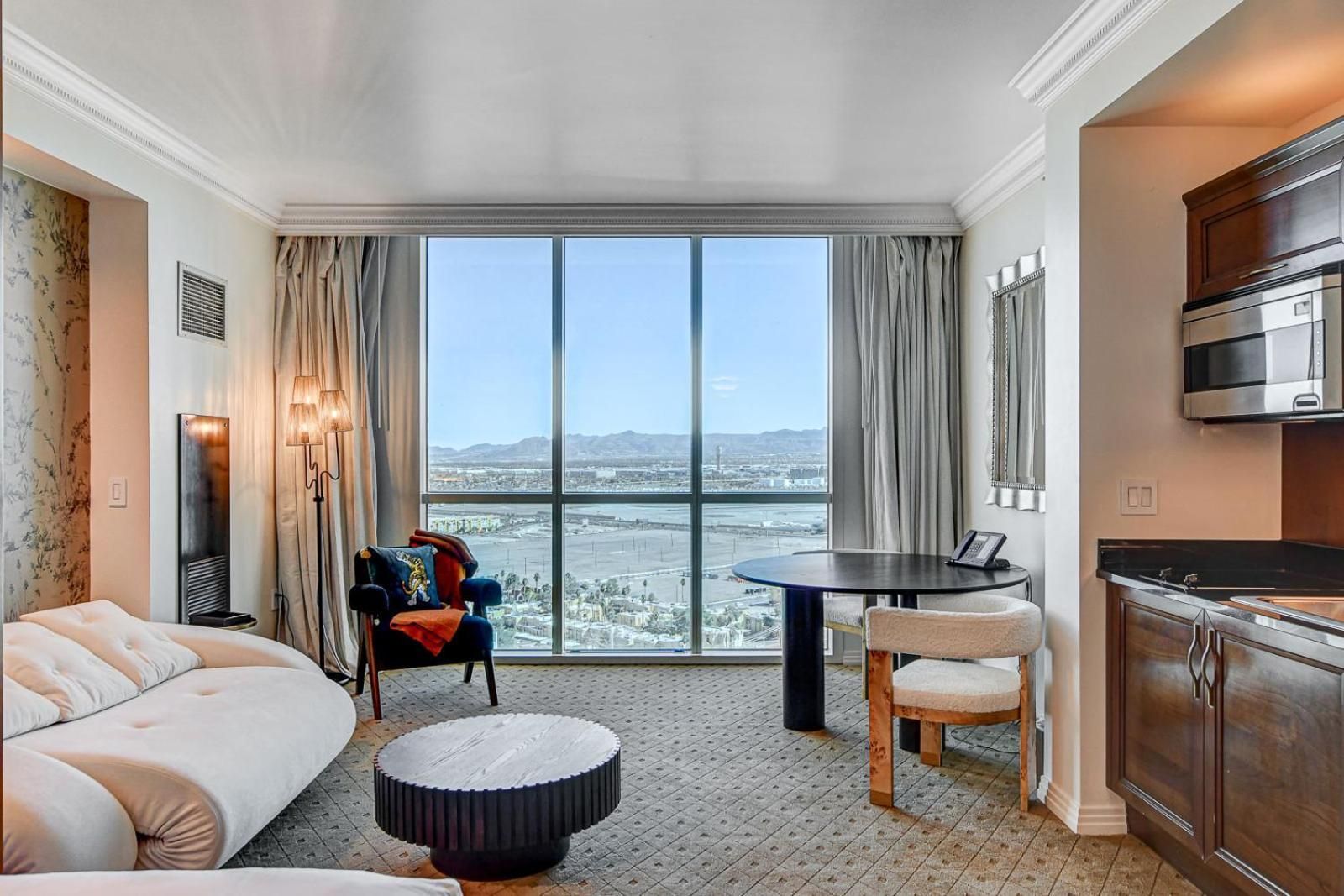 The Rose II MGM Signature Studio Suite Tower 3 King Studio with Sofa Bed