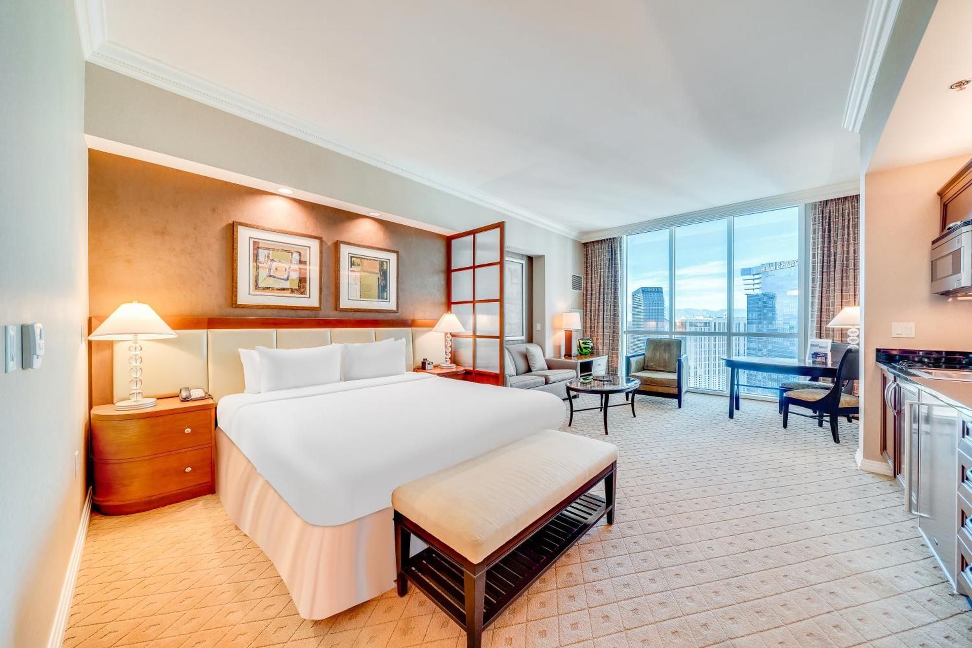 Deluxe Balcony Adjoining Suite