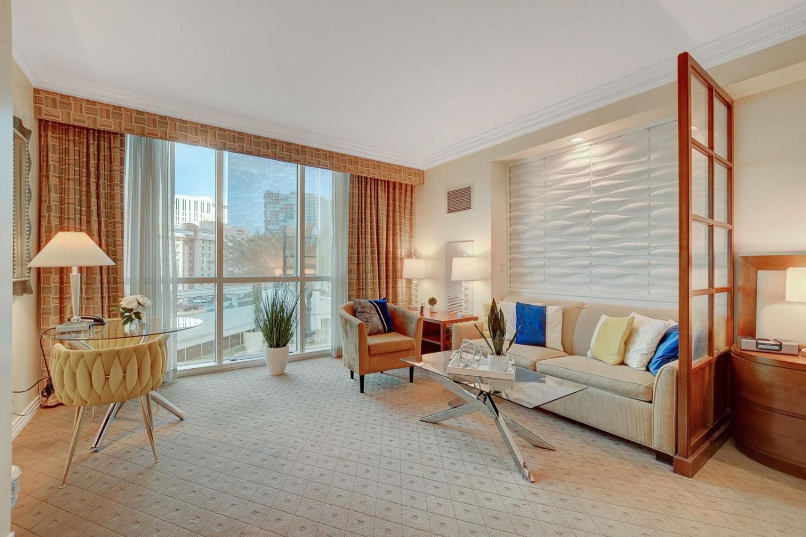 Sin City Suite @ MGM Signature King Studio with Sofa Bed 2