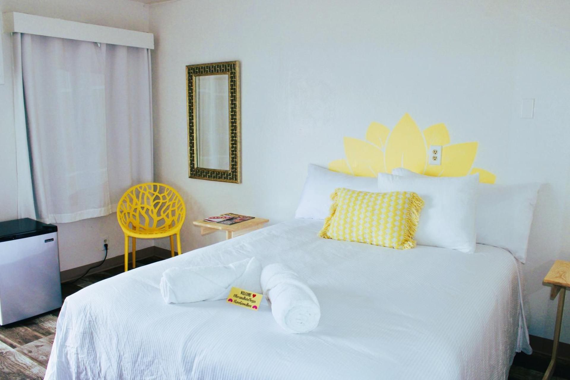 Nirvana Hotel Bed and Breakfast King Room 2