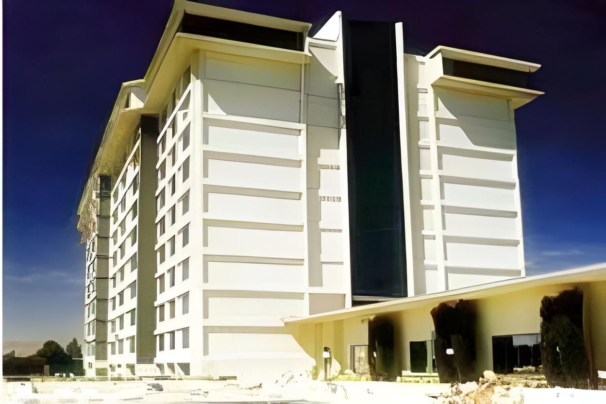 Jockey Resort Suites Center Strip