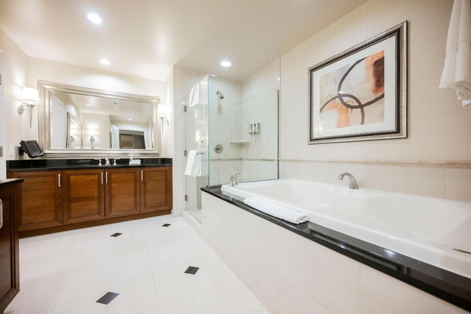 Remodeled Two-Bedroom- Strip View & Balcony