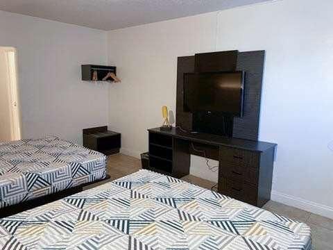 2 Queen Beds | Non-Smoking, Kitchen