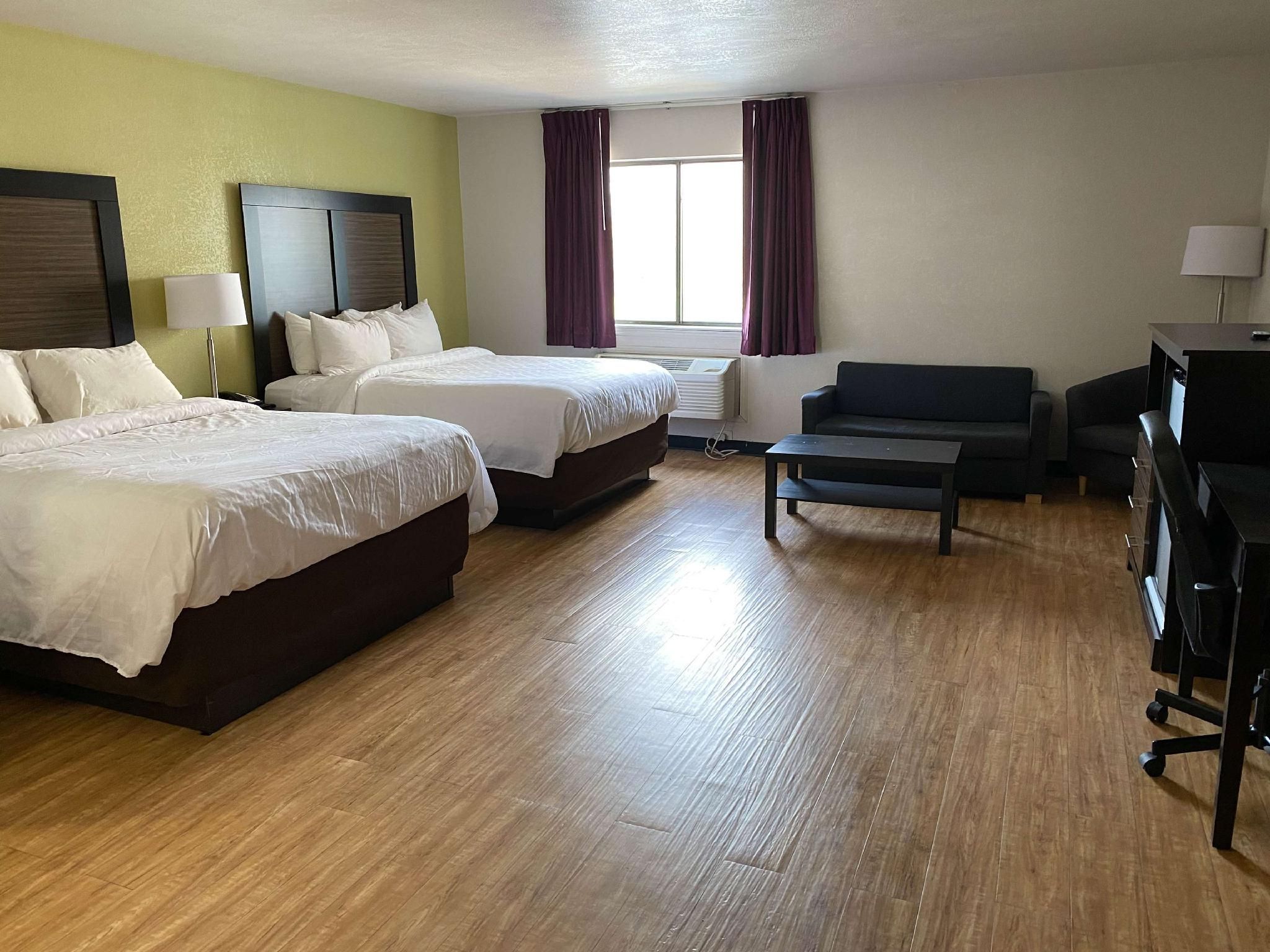 2 Queen Beds | Non-Smoking, Micfridge