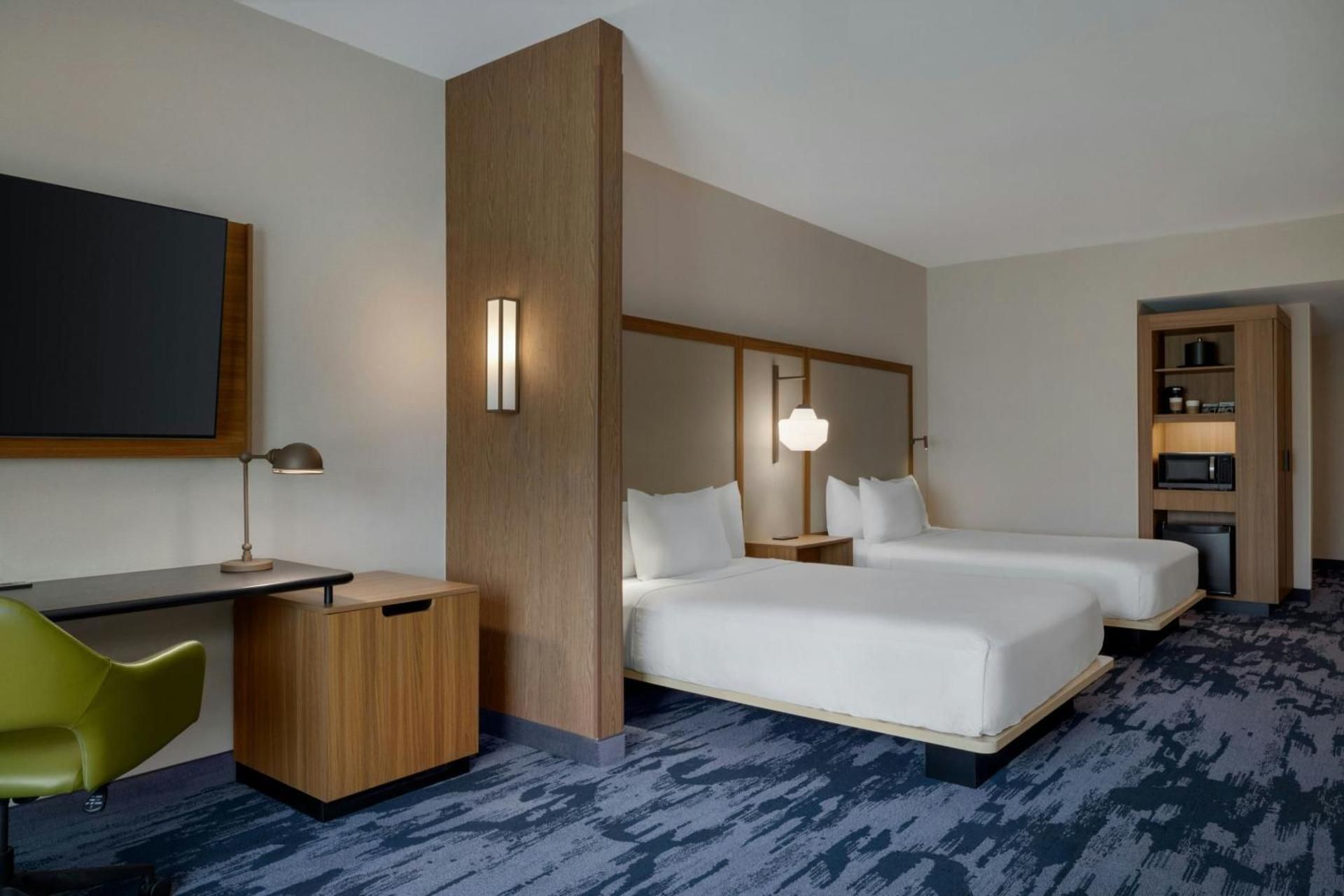Standard Guest Room with Two Queen Beds and Tub -Mobility Accessible