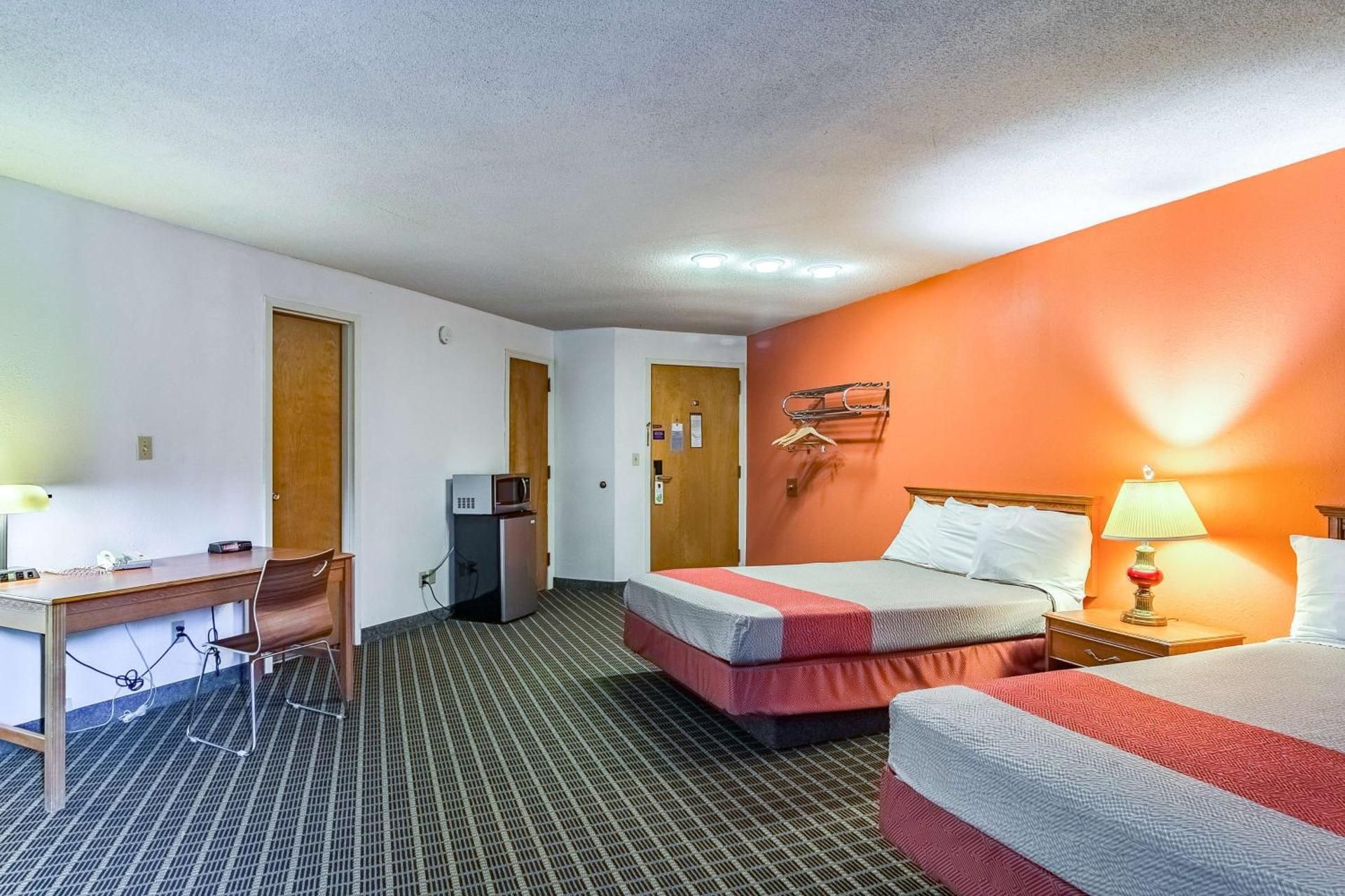 Deluxe Queen Room with Two Queen Beds - Non-Smoking