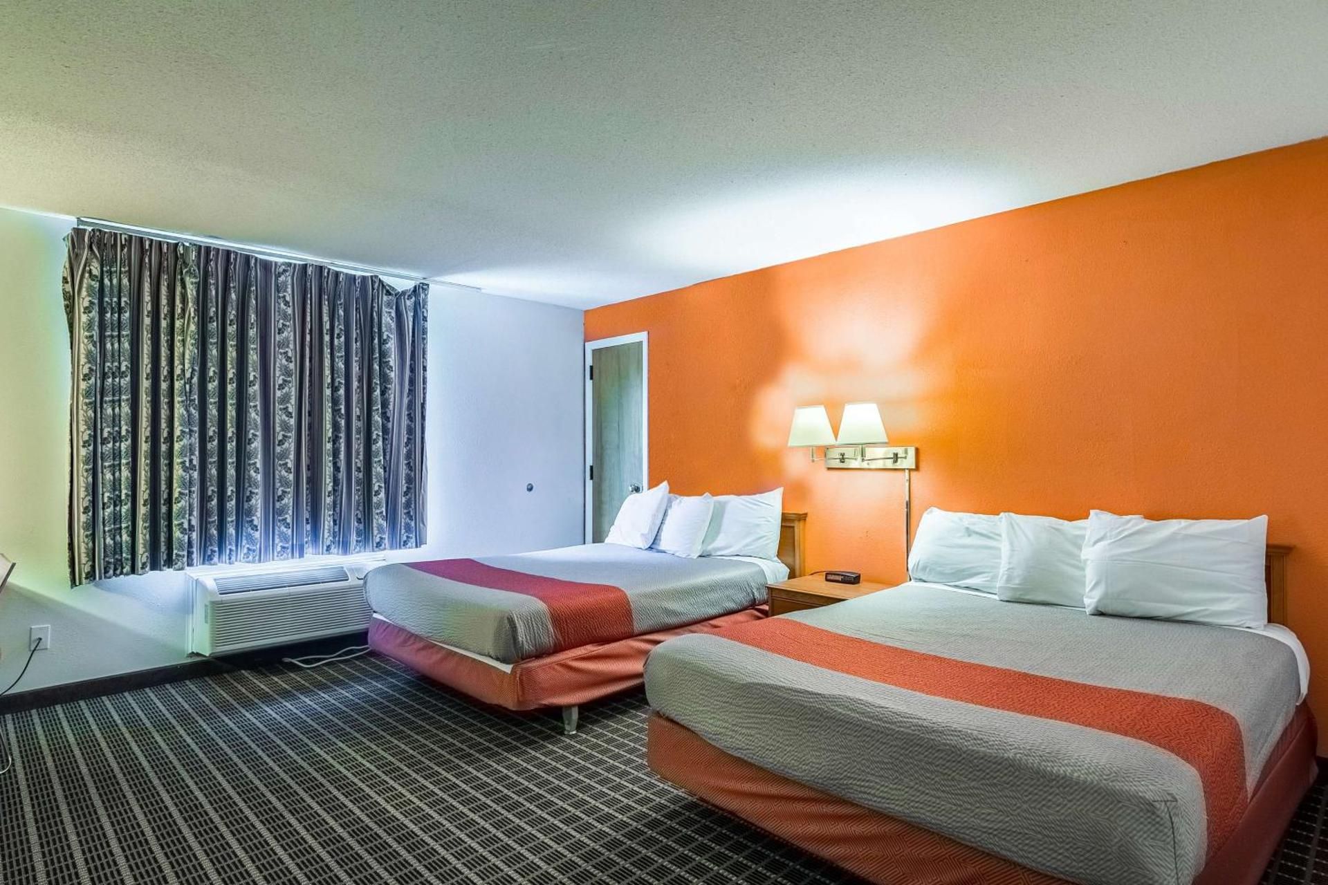Deluxe Queen Room with Two Queen Beds - Non-Smoking