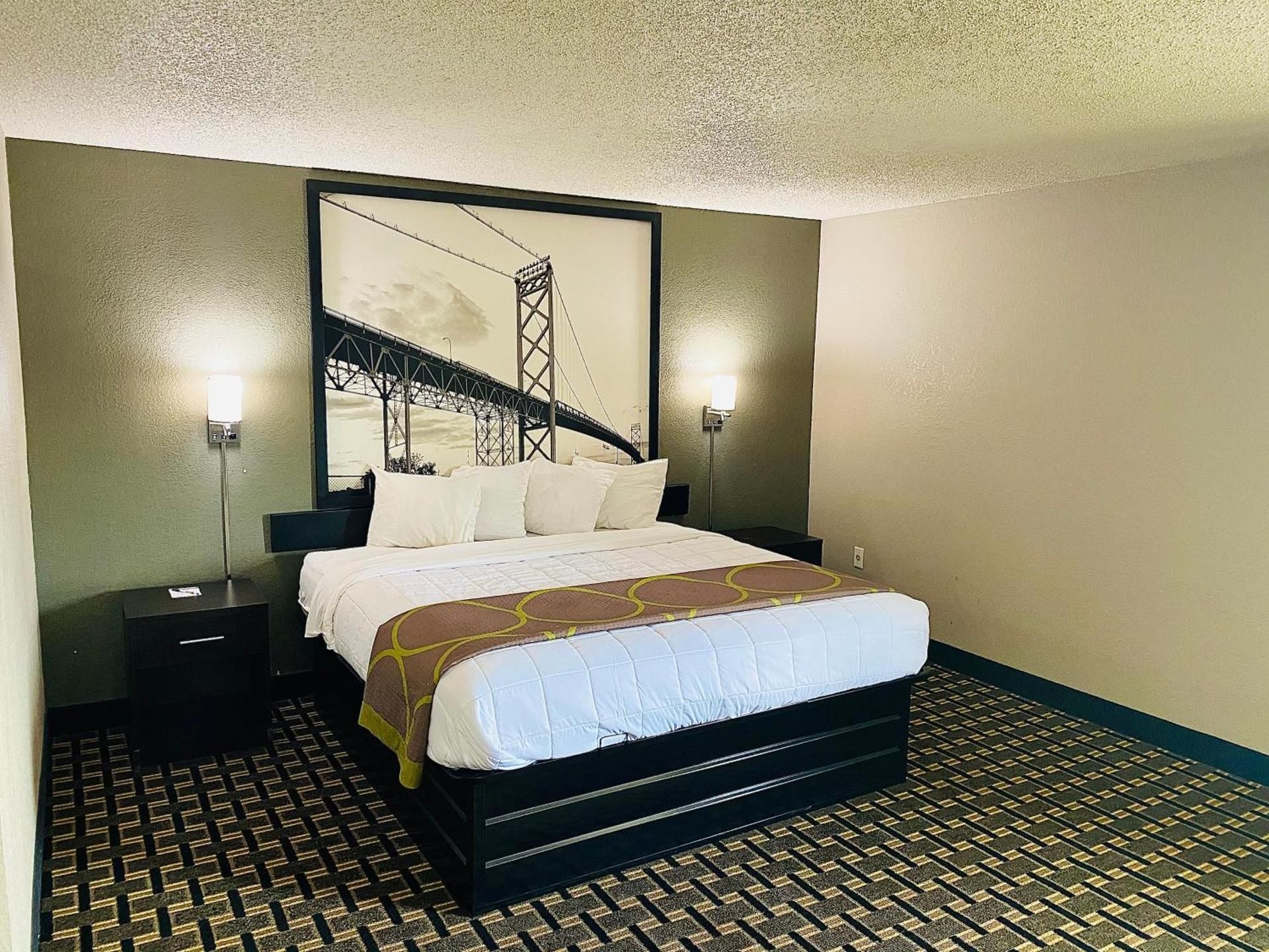 1 King Bed Non-Smoking