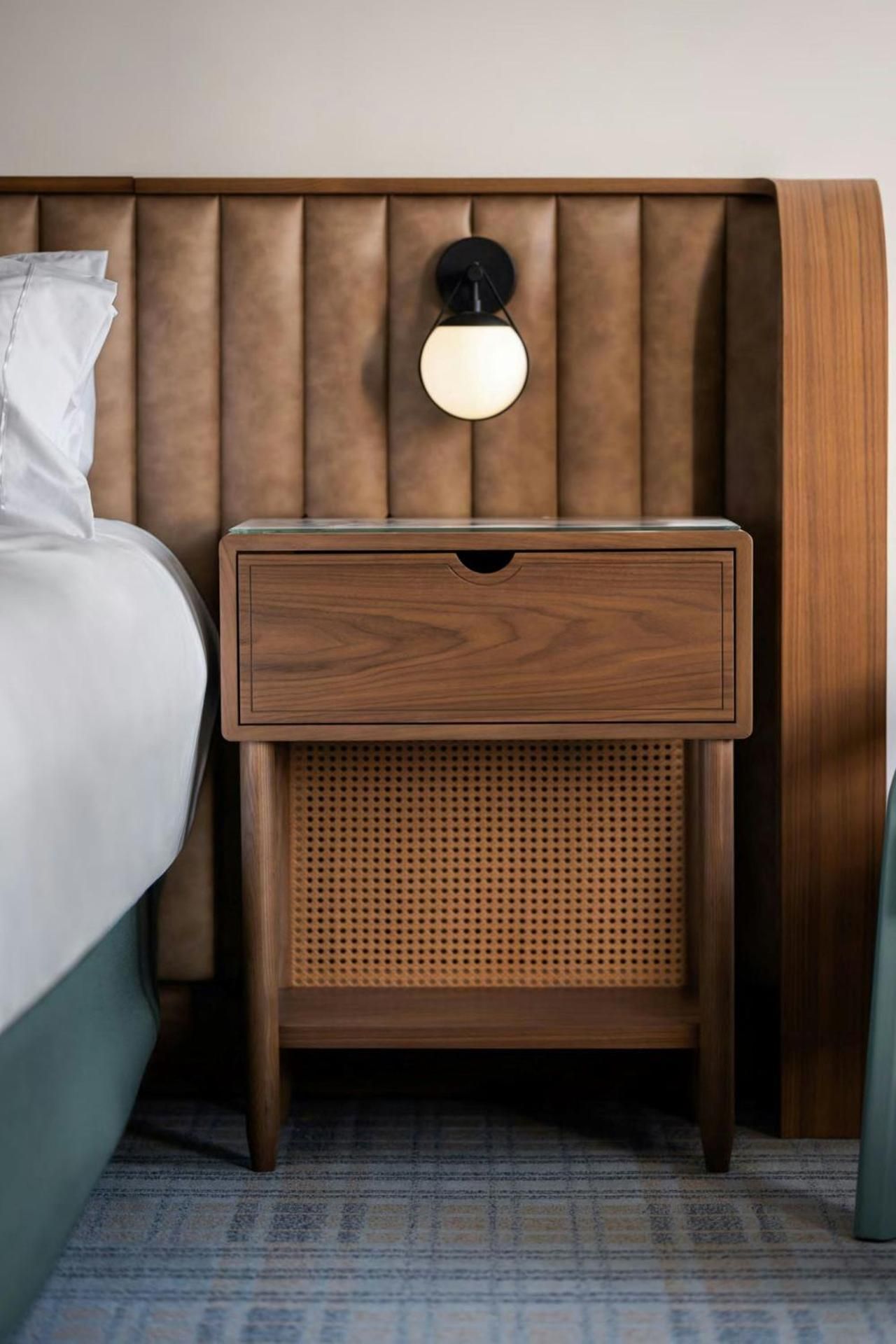 King Studio Suite - Mobility/Hearing Accessible w/Tub