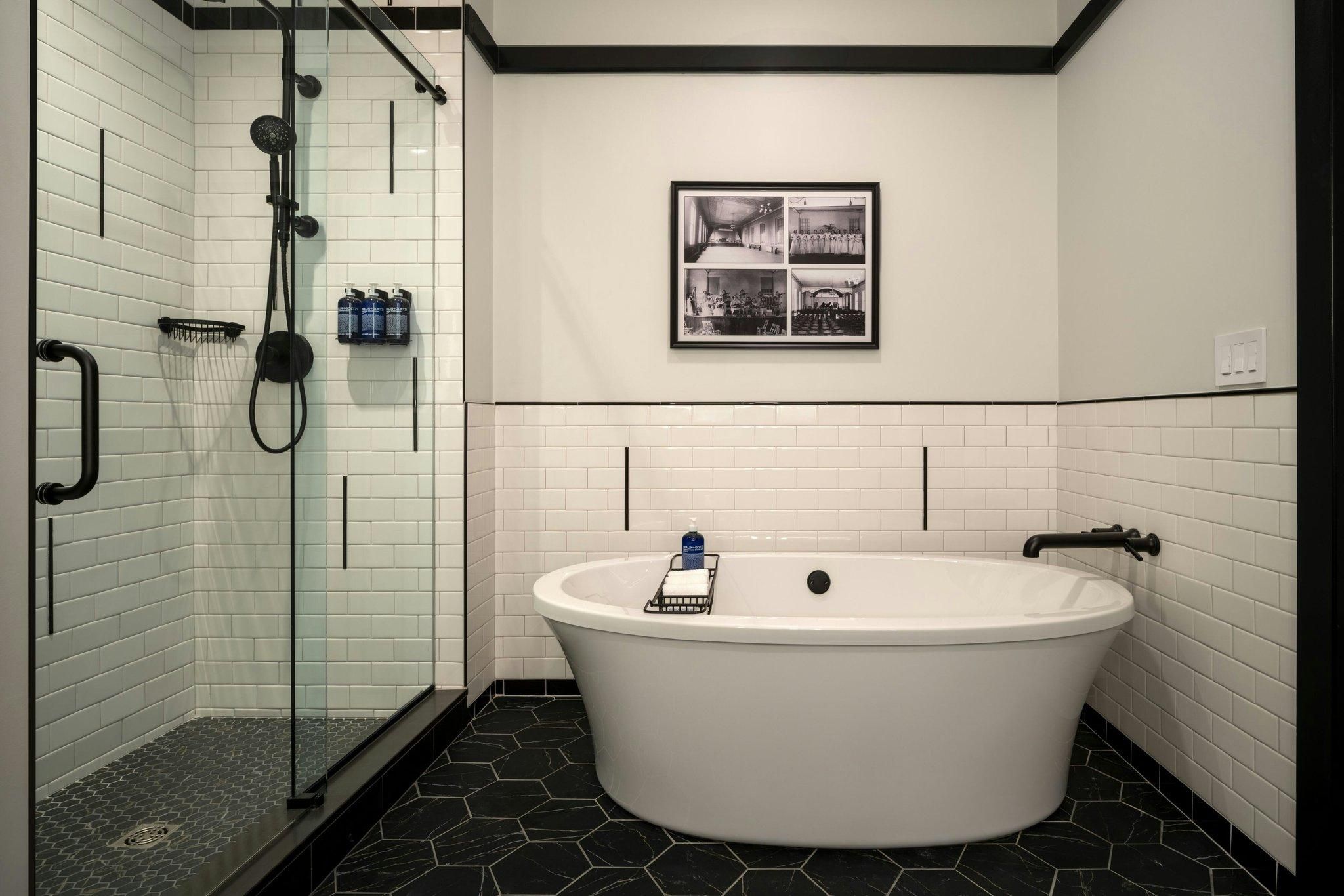 Executive, Suite, 1 King