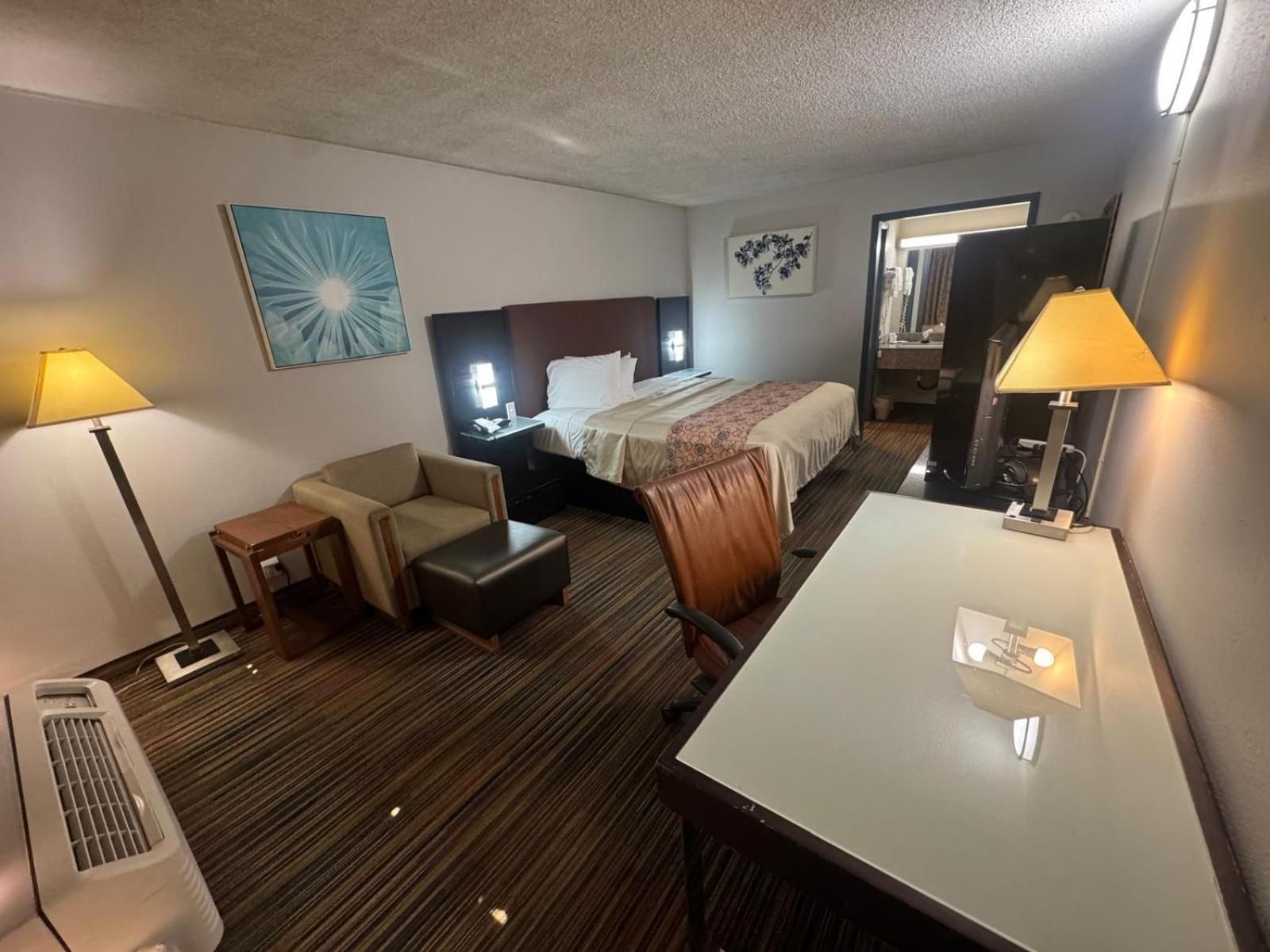 Deluxe King Room