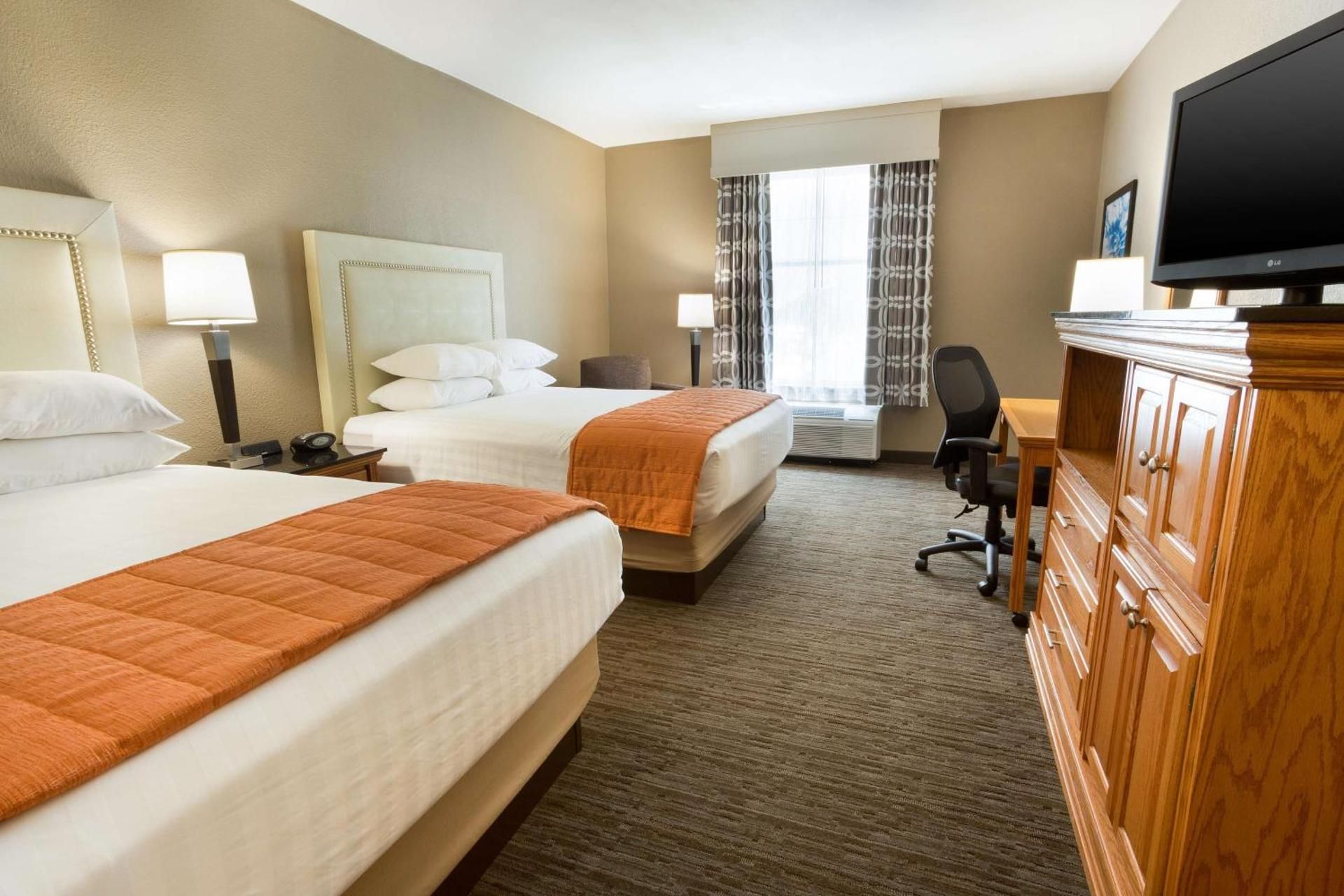 Superior Queen Room with Two Queen Beds - Accessible, Tub