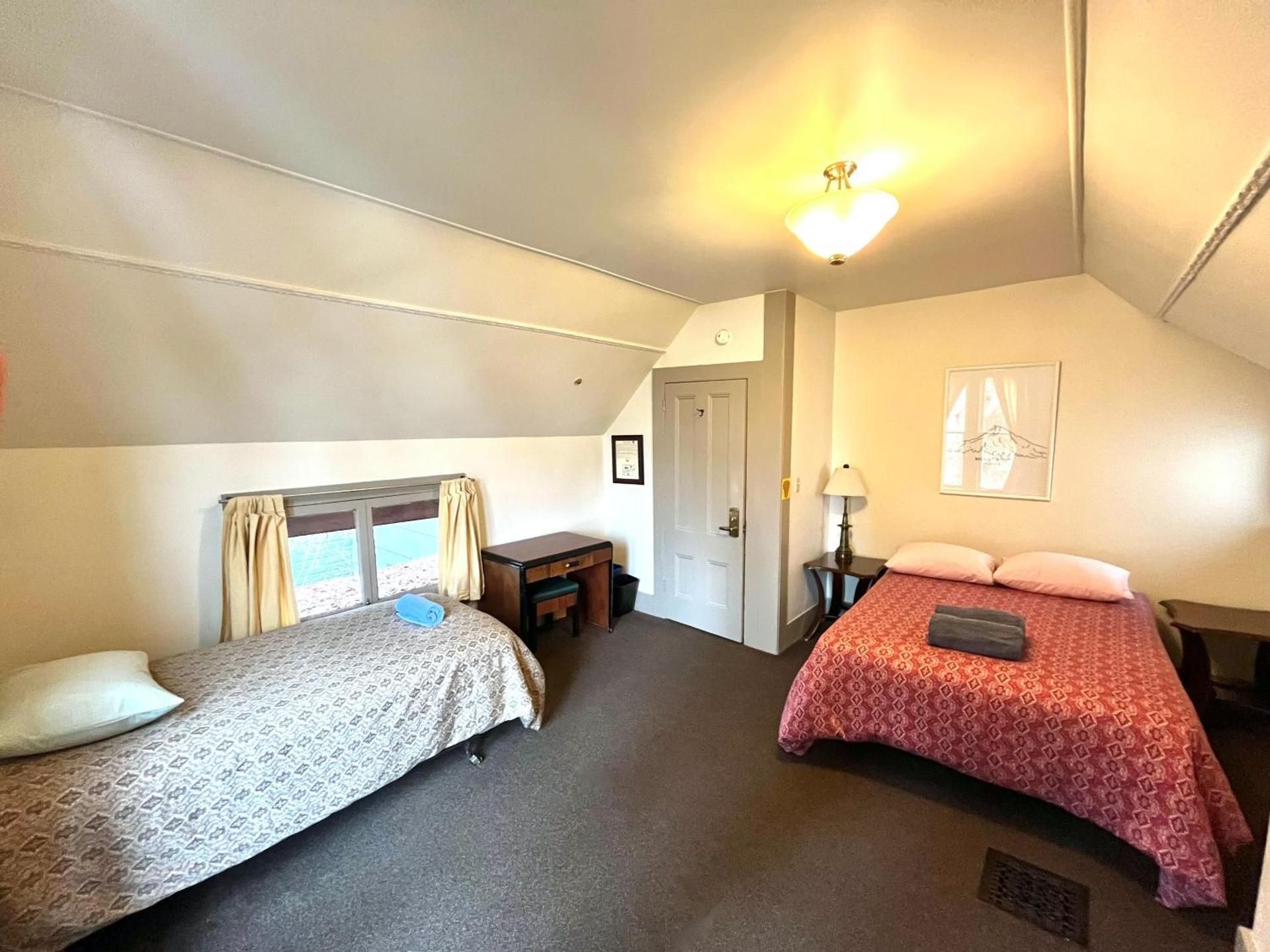 Deluxe Double Room with Shared Bathroom