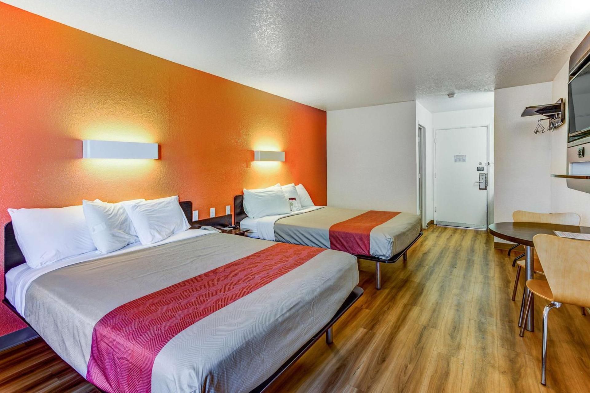 Deluxe Queen Room with Two Queen Beds