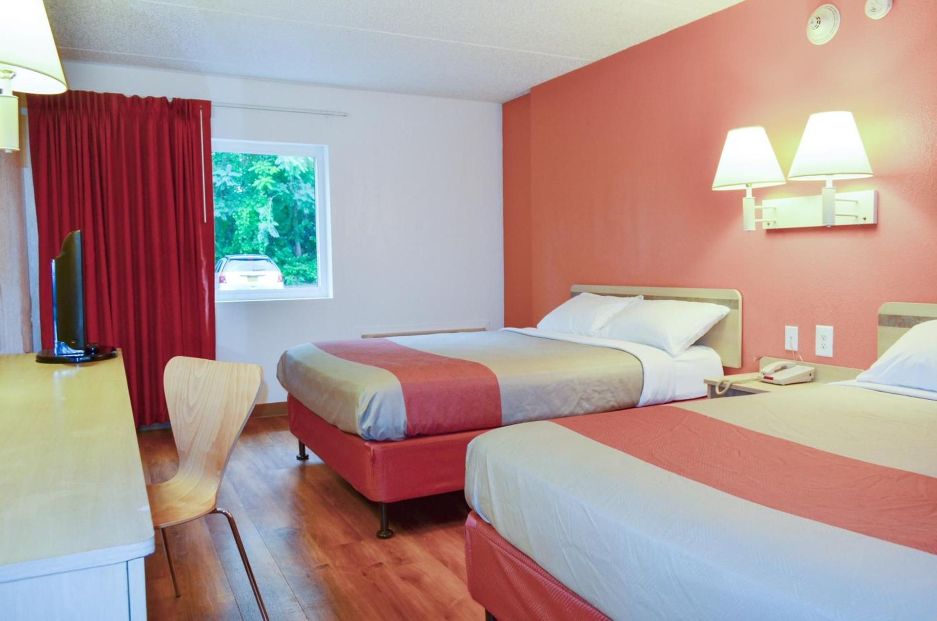 2 Full Beds | Non-Smoking