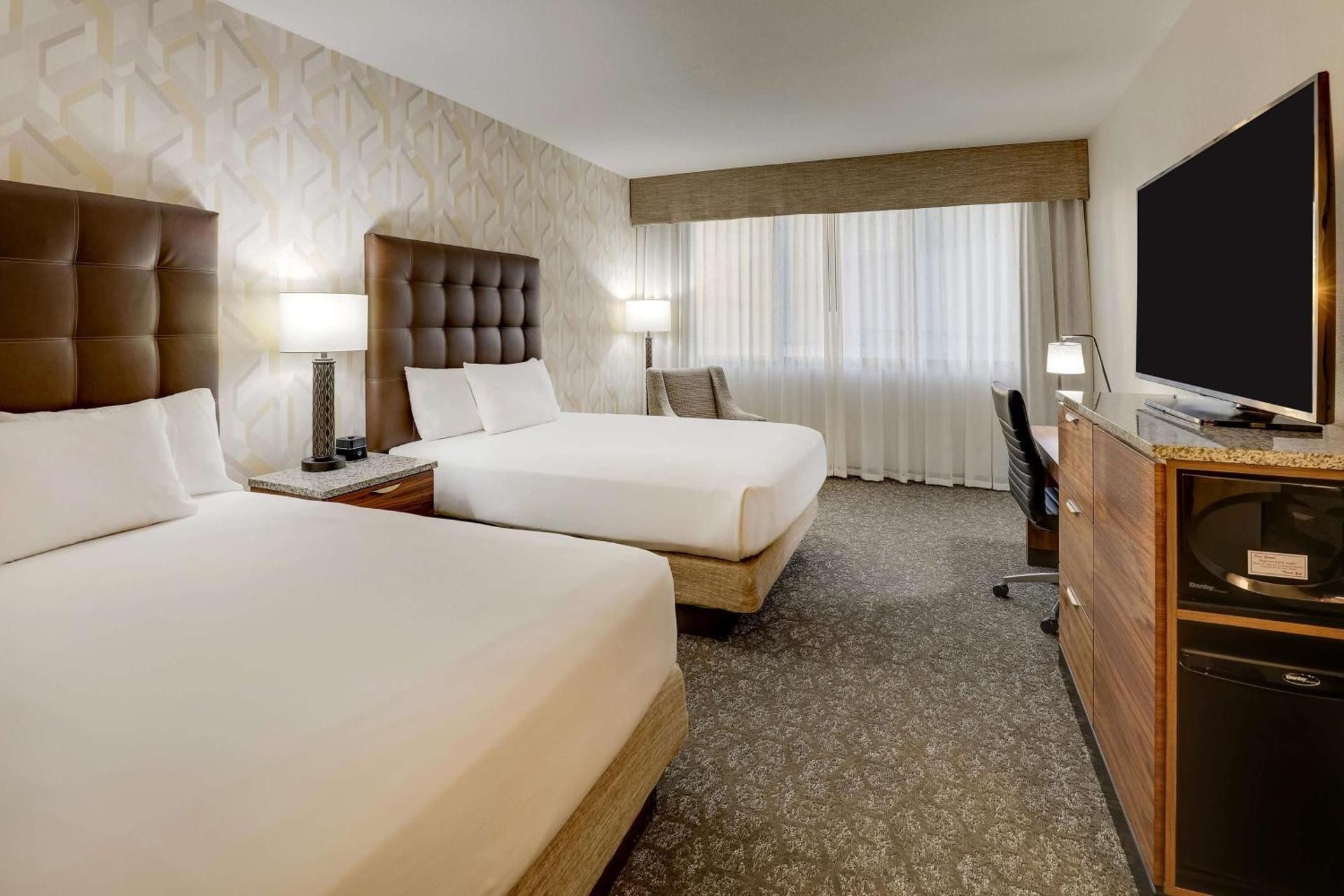 Deluxe Room with Two Queen Beds - Accessible, Roll-in Shower