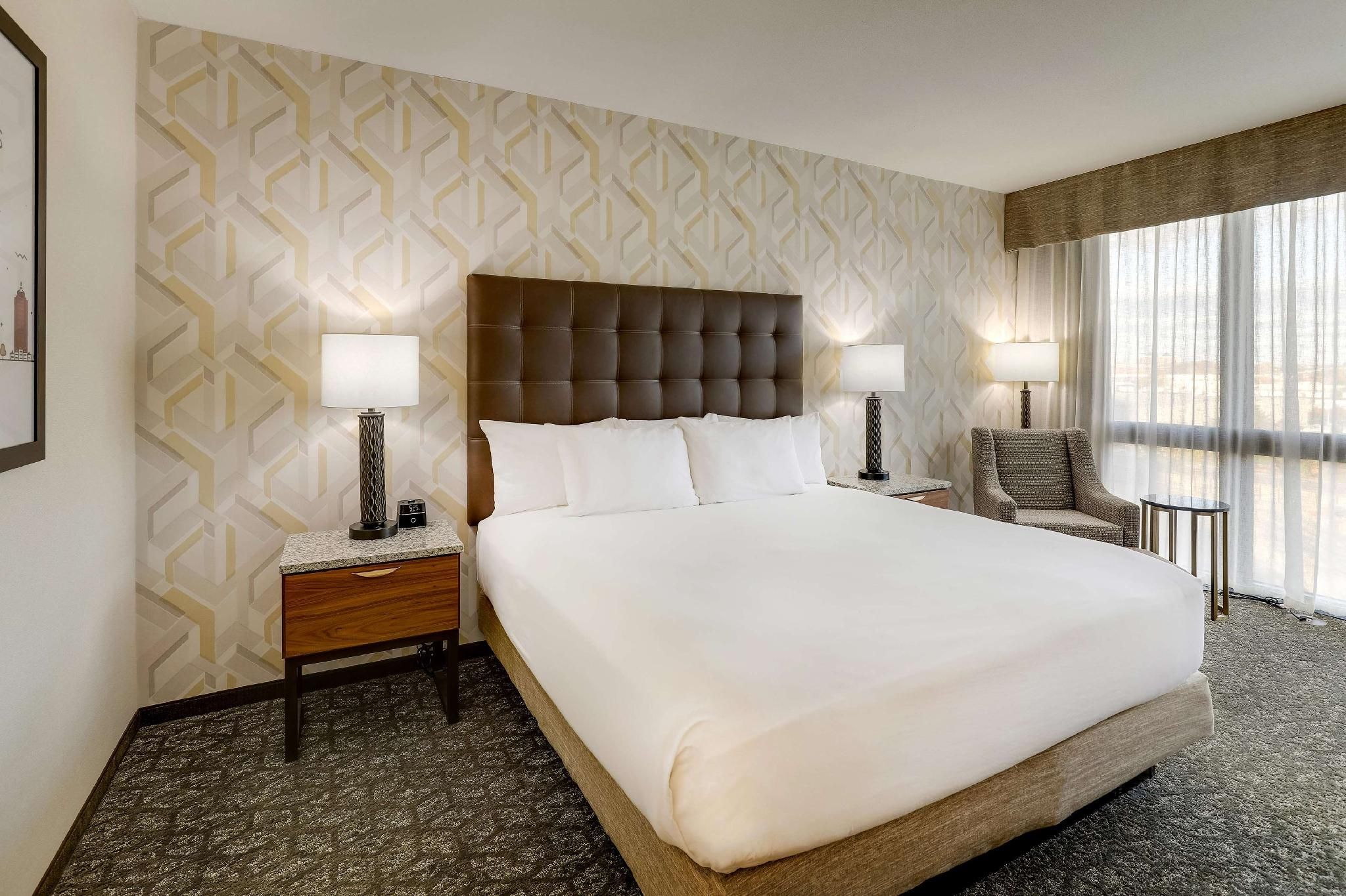 1 King Bed Upper Floor