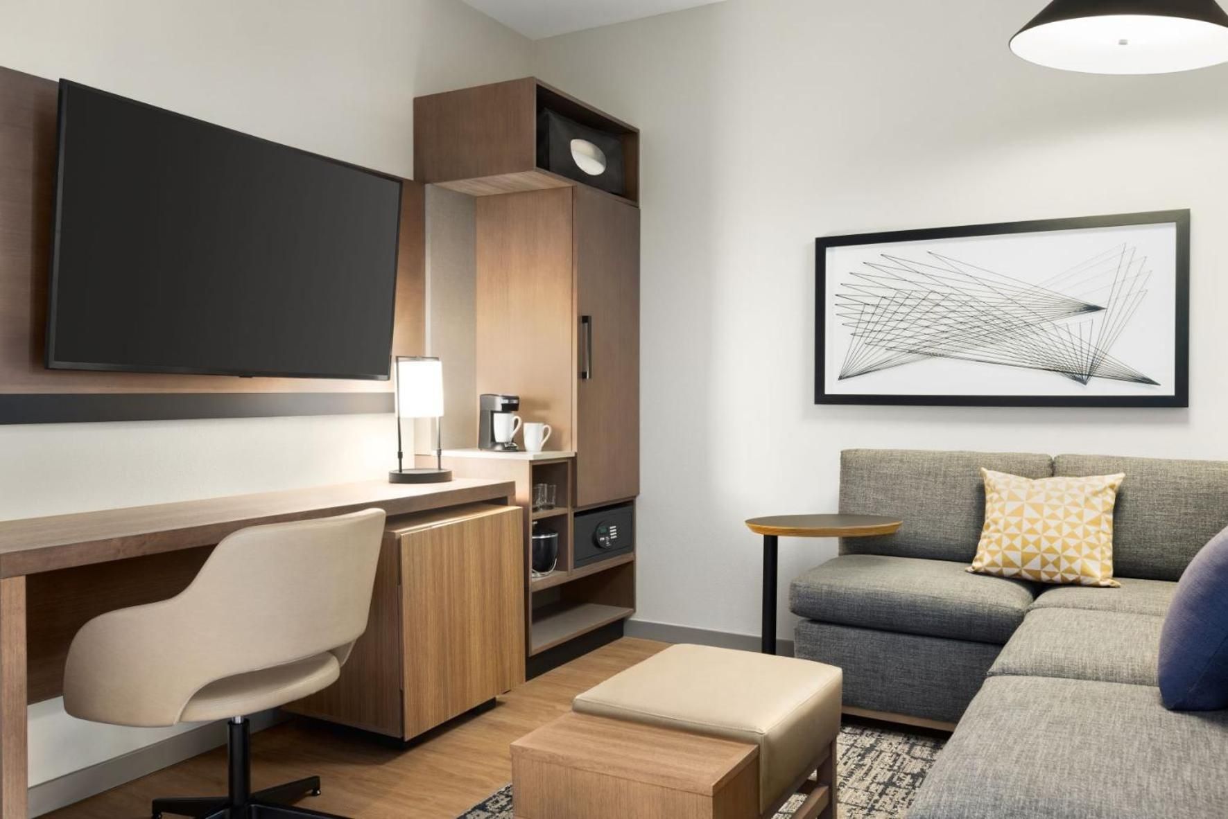 Queen Room with Two Queen Beds and Sofa Bed