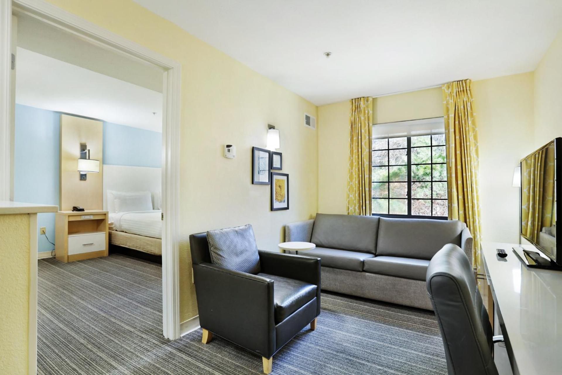 One-Bedroom Double Suite