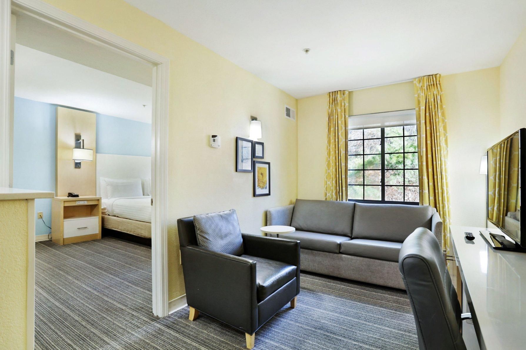 1 King One Bedroom Suite