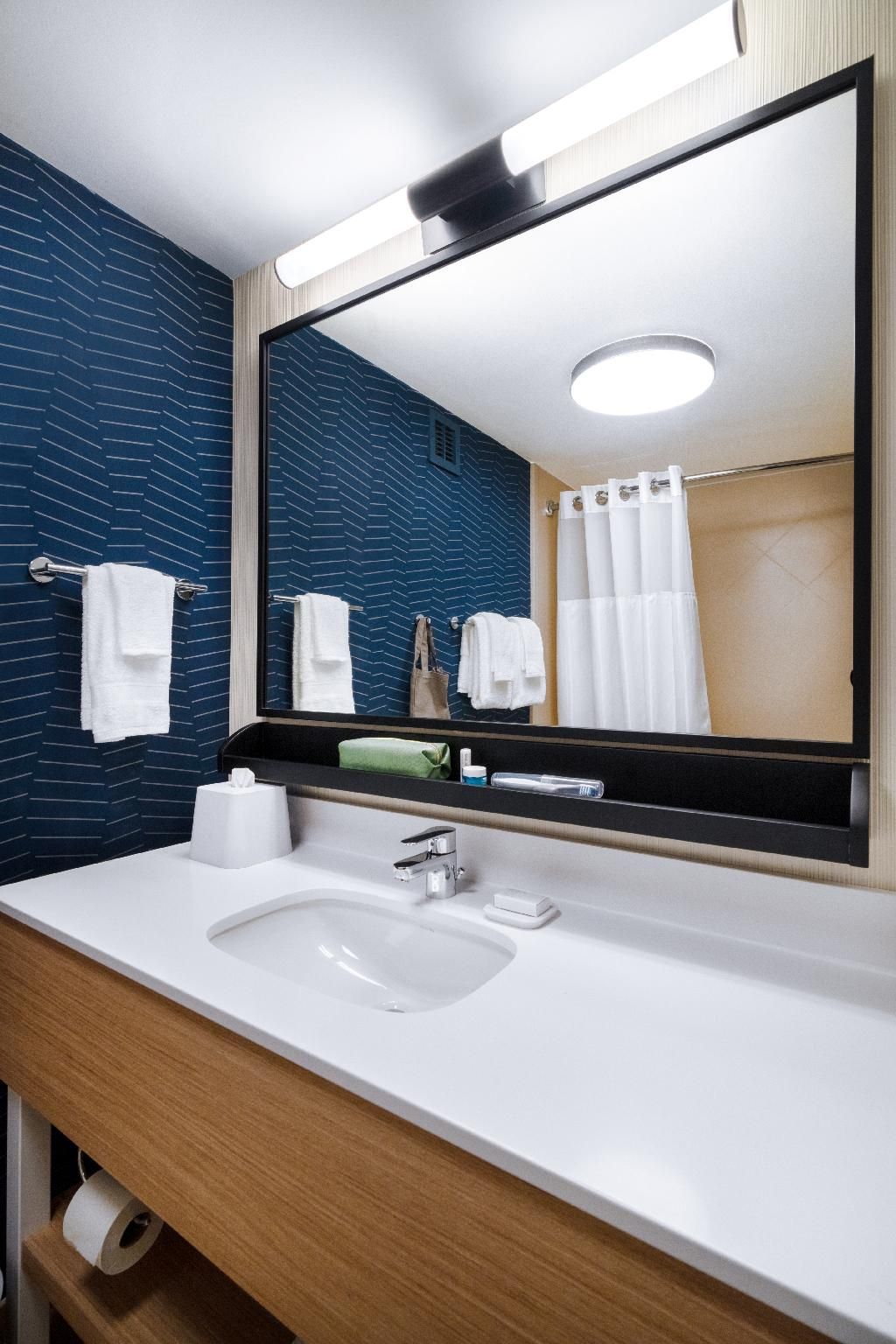1 King Suite