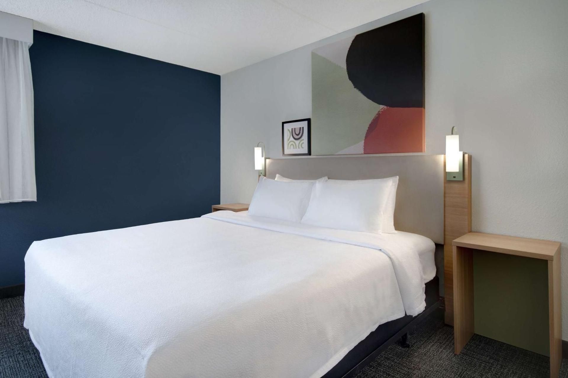 1 King Bed Mobility Accessible with Bathtub