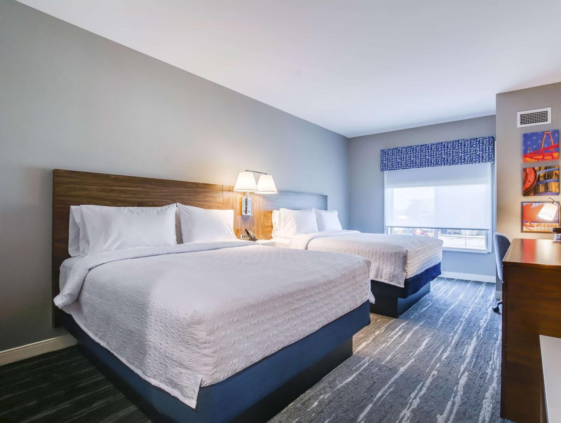Queen Room with Two Queen Beds - Hearing Access