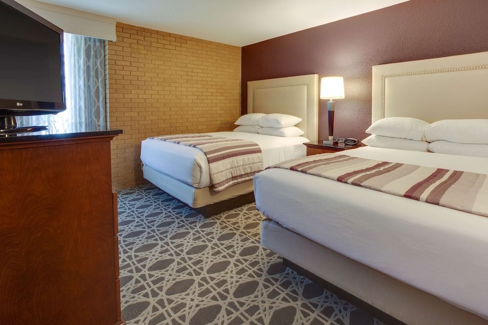 Suite, 2 Queen Beds, Accessible (Sofa Sleeper, Tub, 2 Rooms)