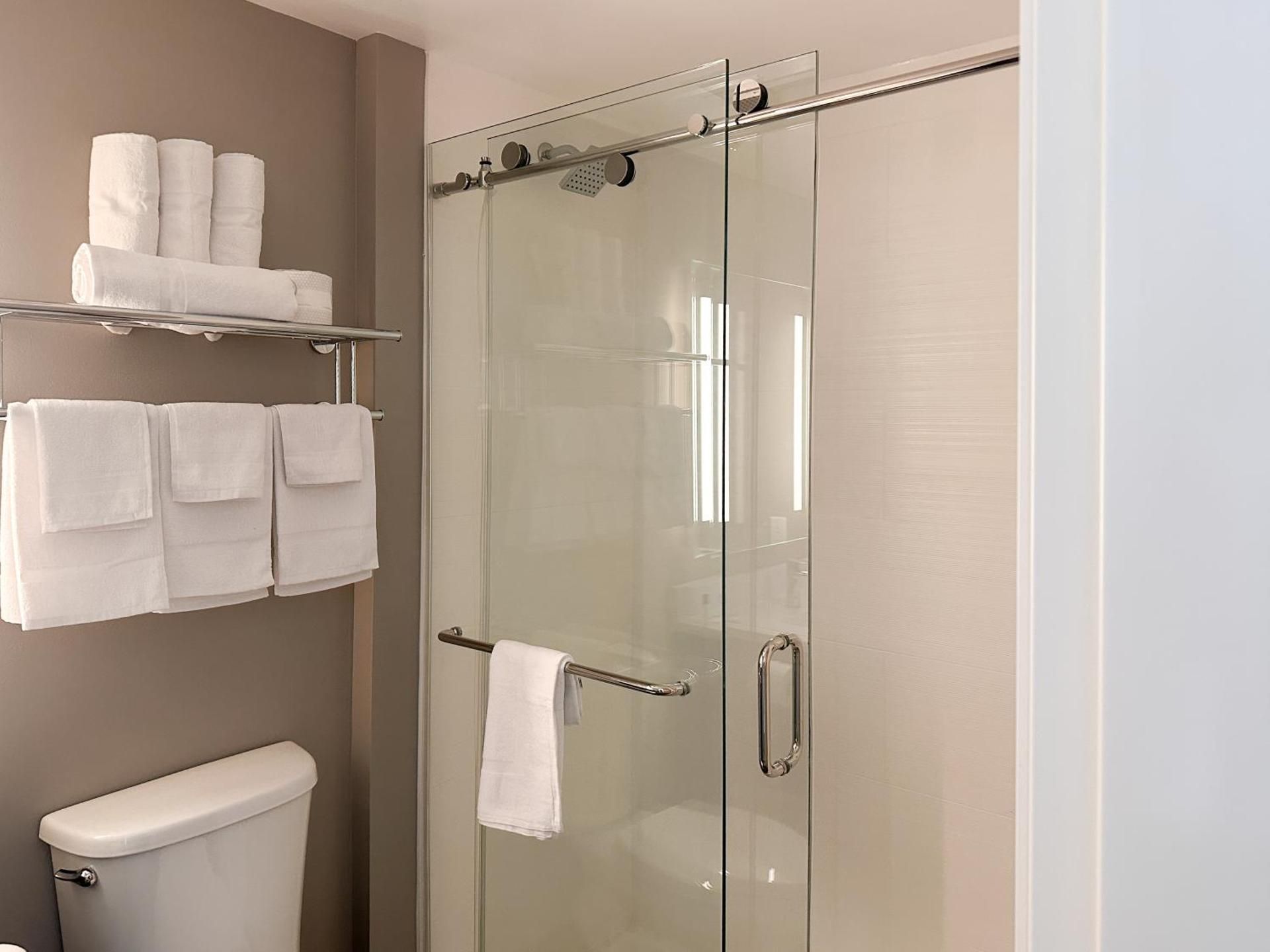 2 Queen Beds | Non-Smoking, Kitchen
