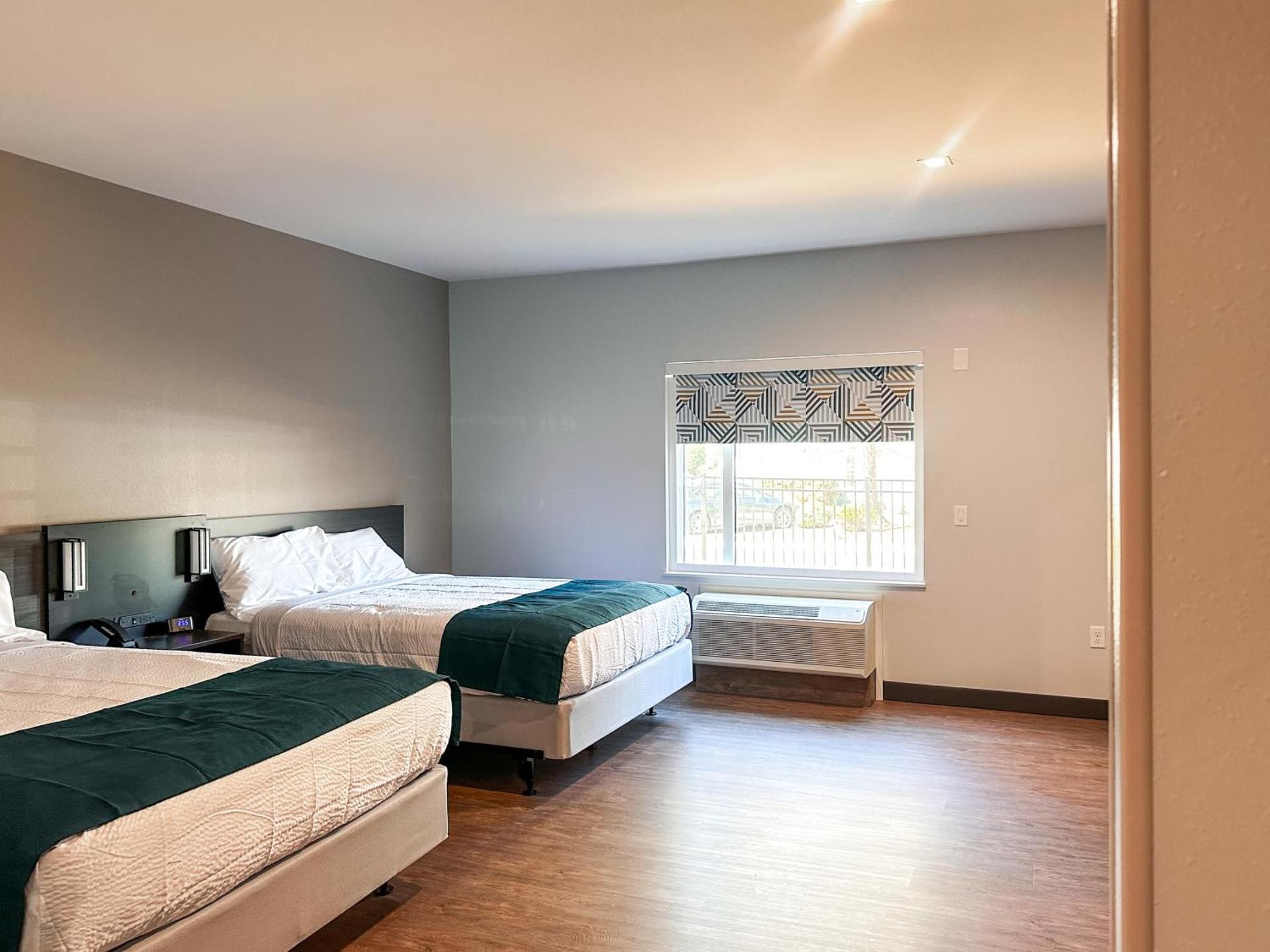 Queen Room with Two Queen Beds - Disability Access - Roll In Shower