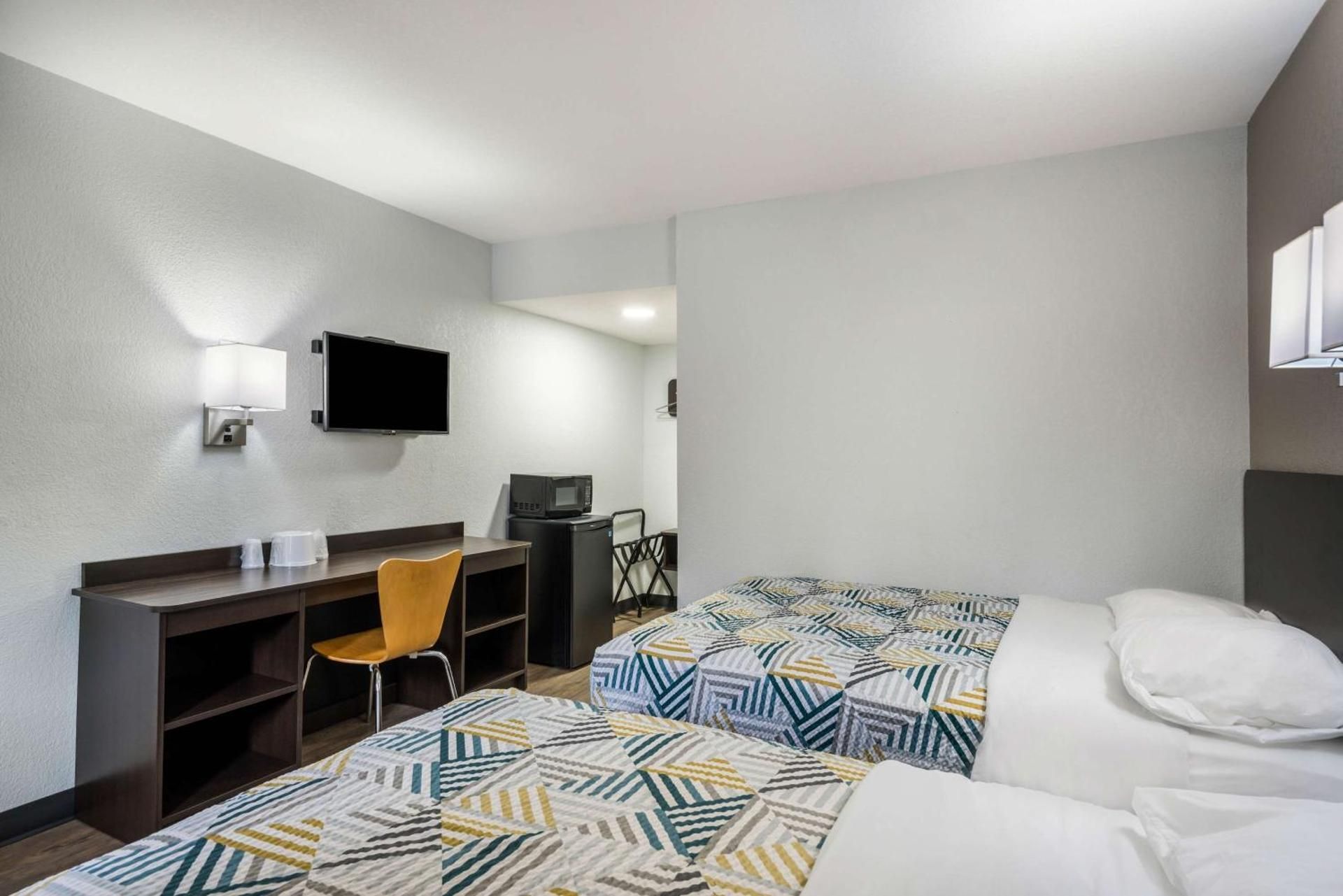 Basic Triple Room