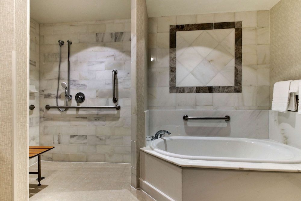 Drury Plaza Hotel Richmond Suite, Multiple Beds, Accessible (Sofa Sleep,Soaking Tub,Roll-in,2Rooms) 2