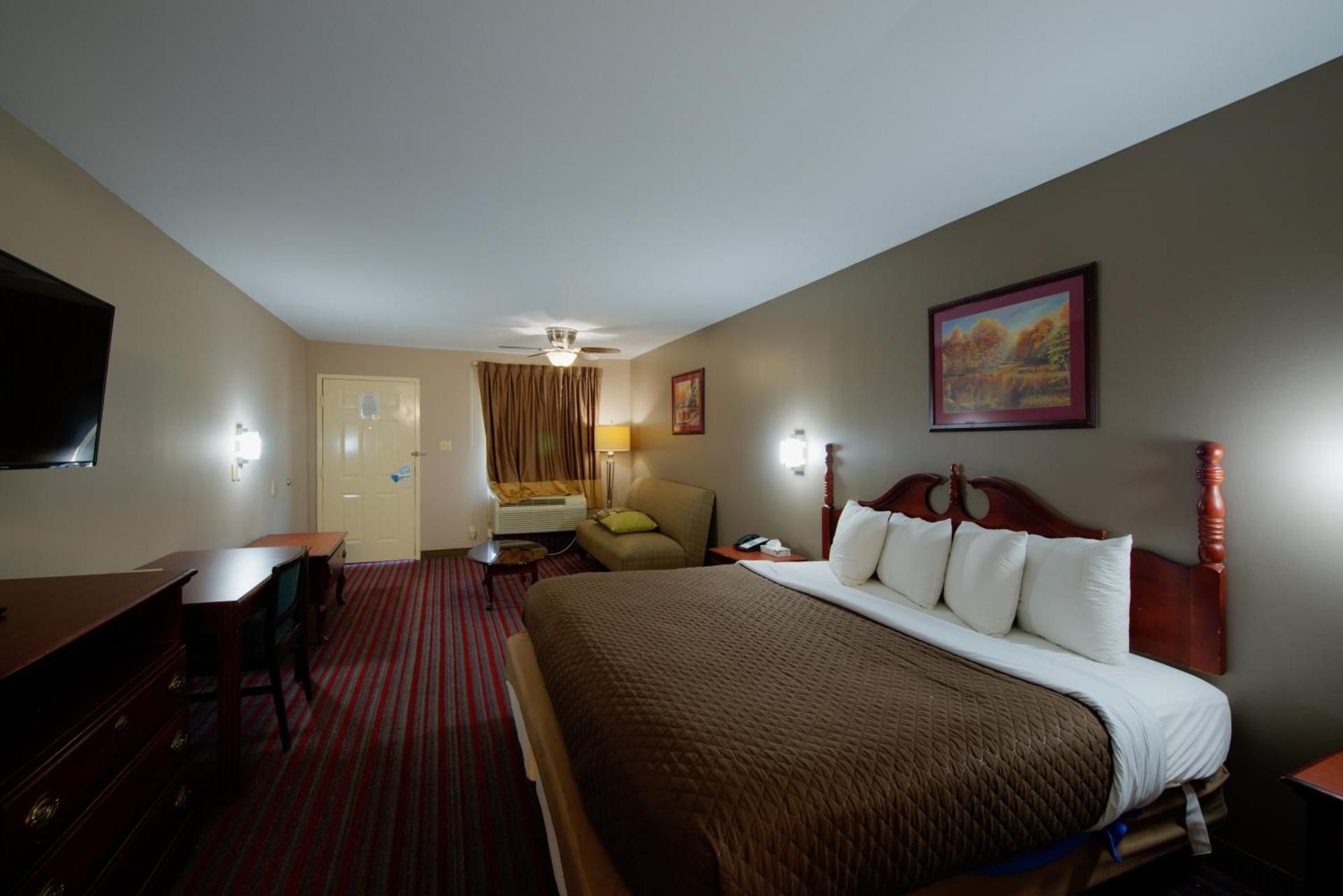 King Room - Mobility Access/Smoking