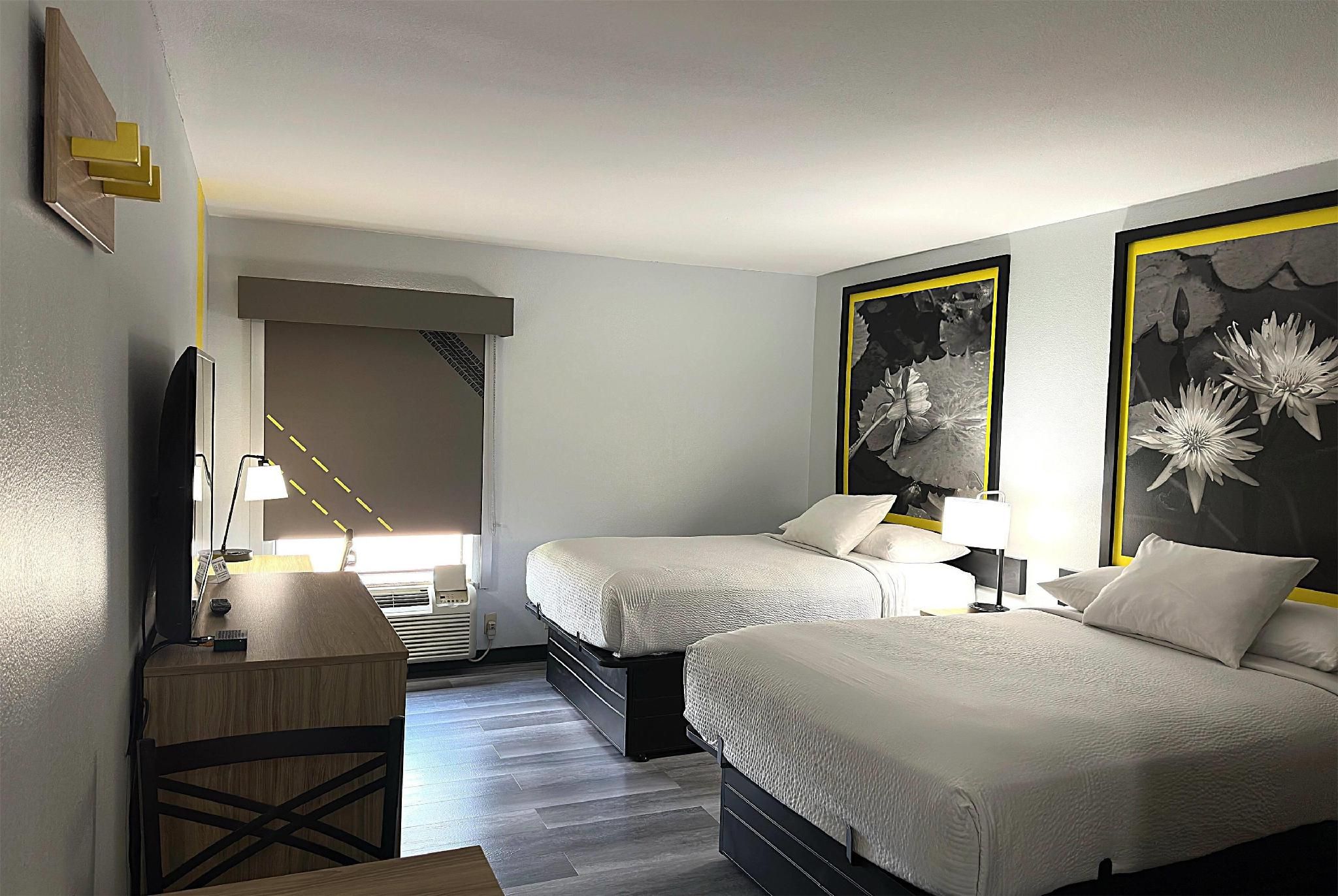 2 Double Beds, Kitchenette, Non-Smoking