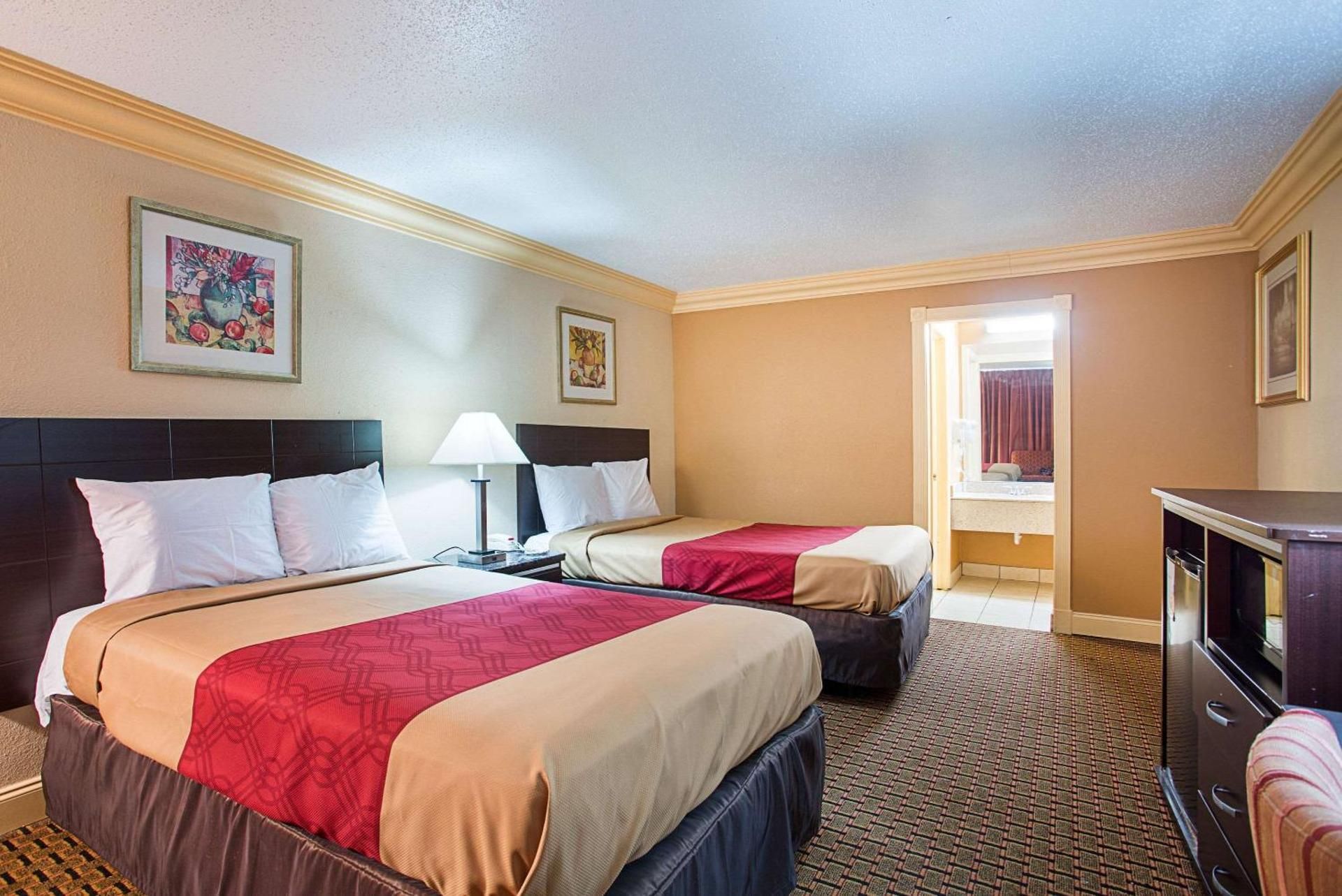 Double Room with Two Double Beds - Non-Smoking