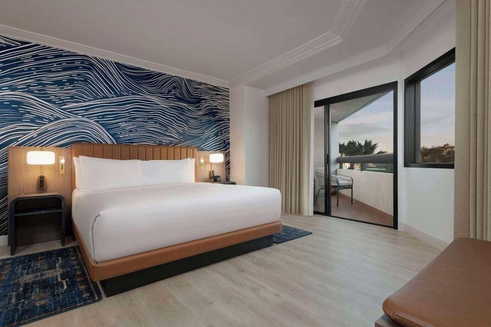 Corner King Room with Balcony