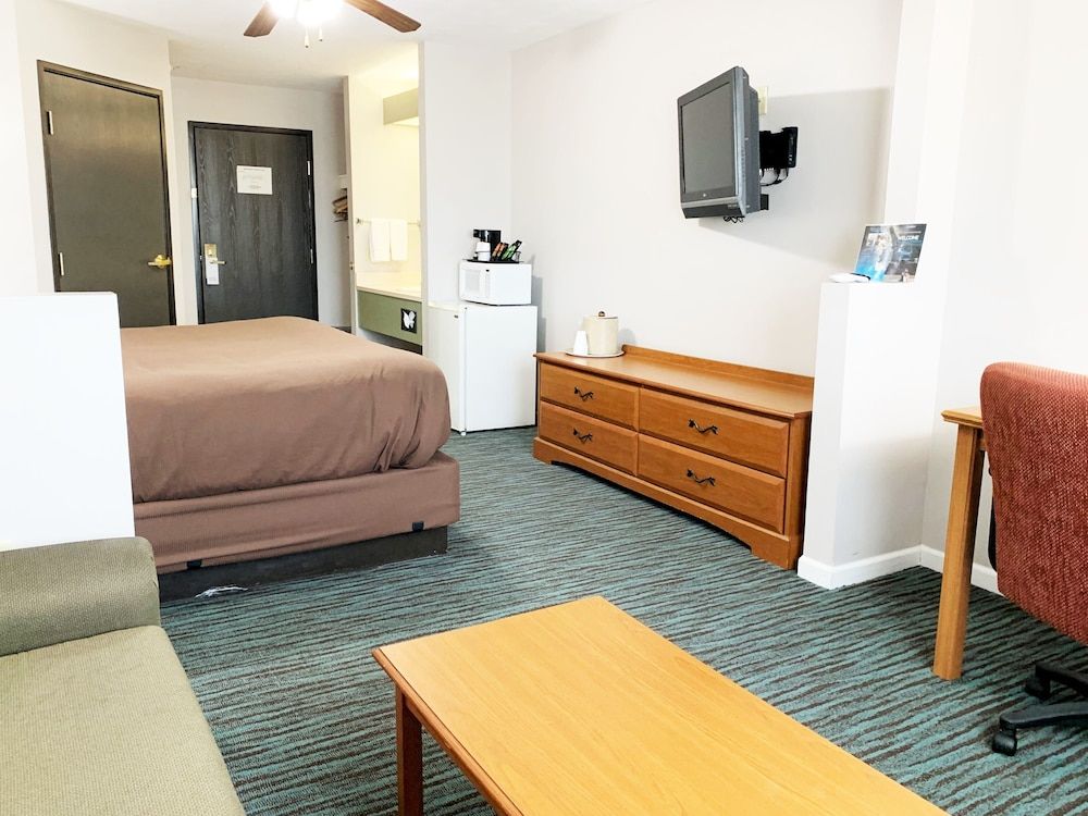 Suite, 1 King Bed