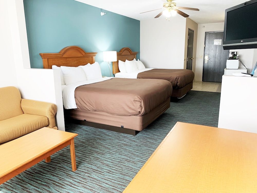 Suite, 2 Queen Beds