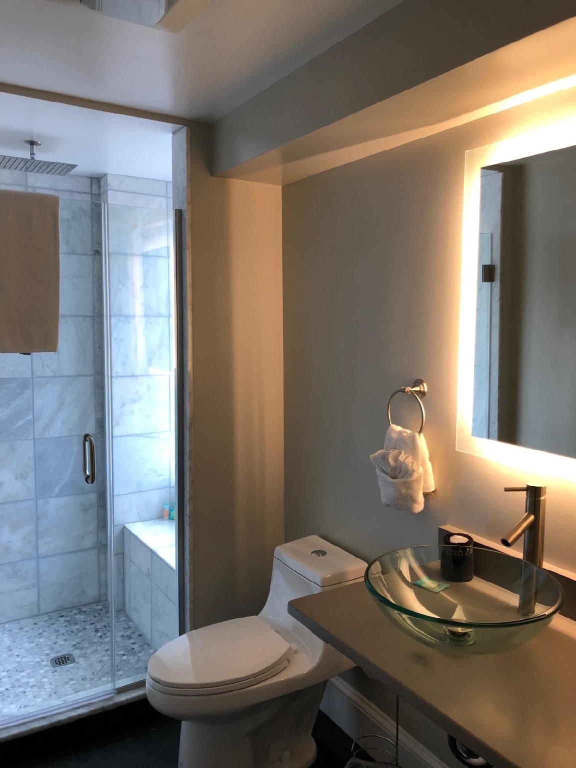 The House 4 King -Suite-King-Ensuite with Bath