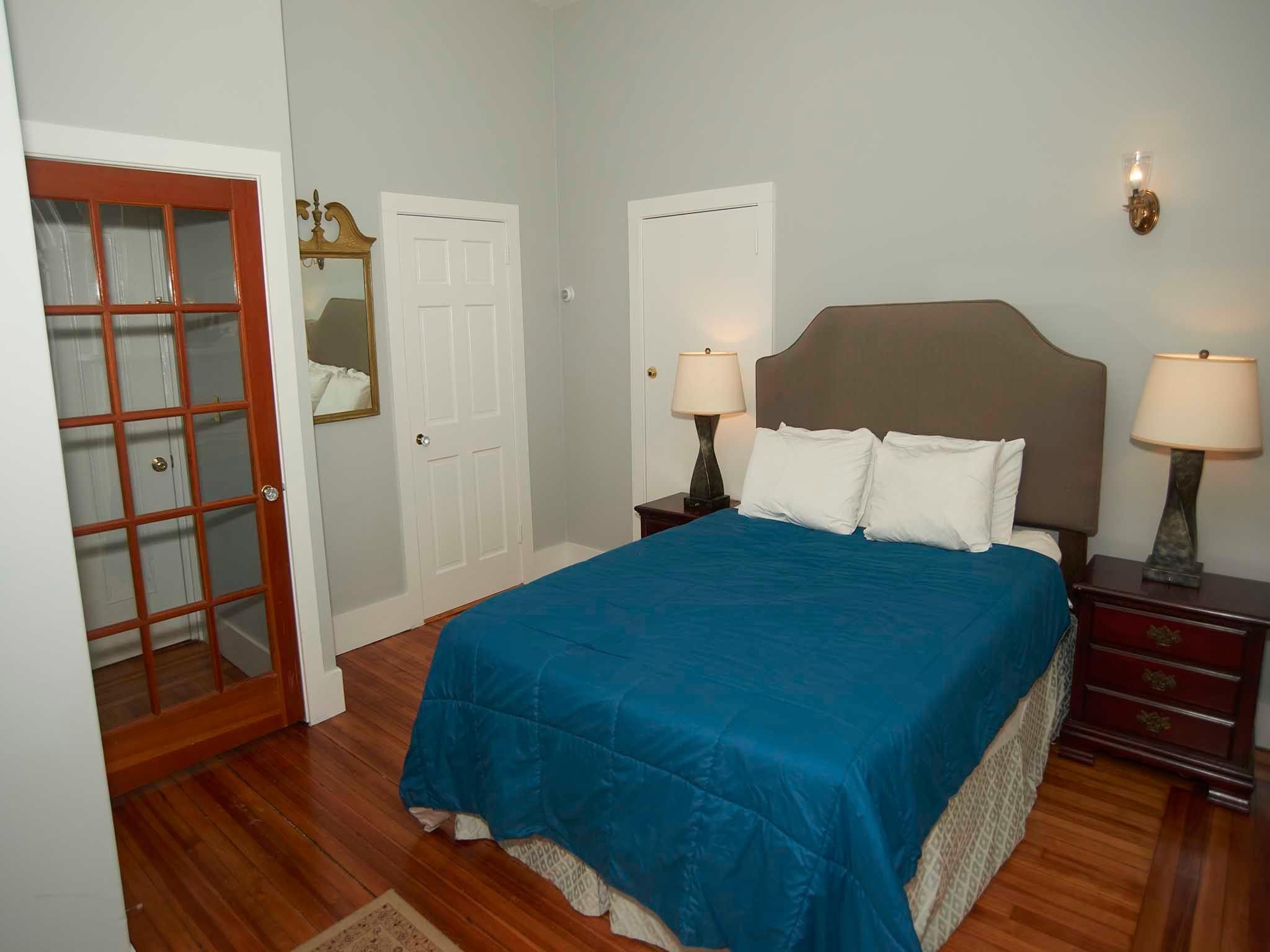 The House 7 Queen (pet fr-Double room-Ensuite-Standard