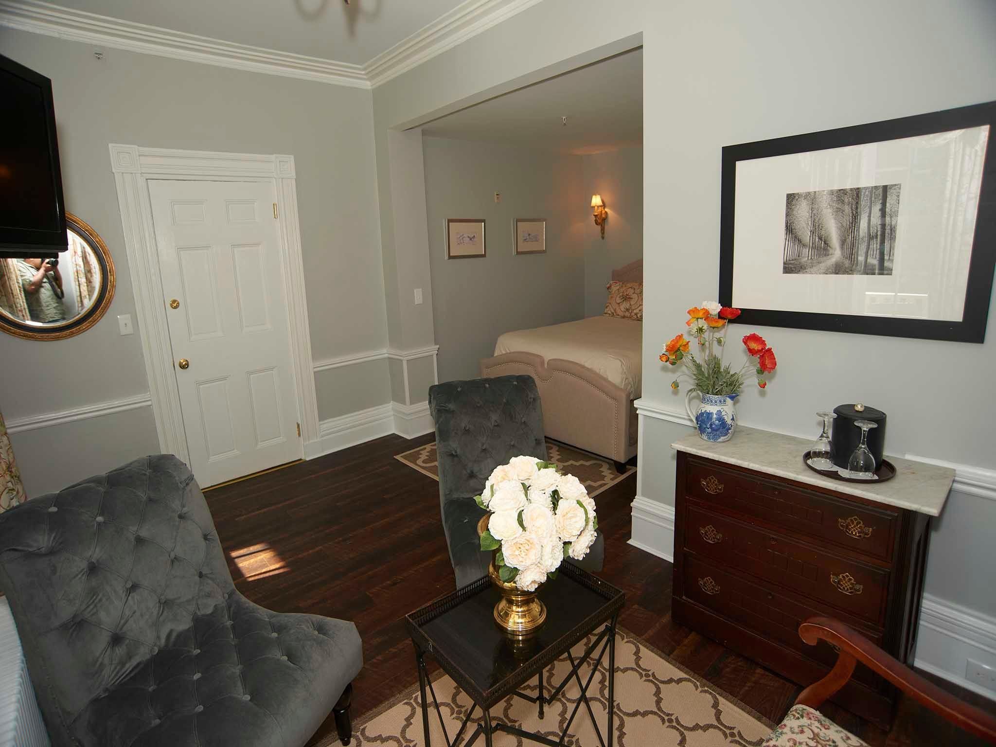 The Manor 110 Junior Suit-Double room-Ensuite-Standard