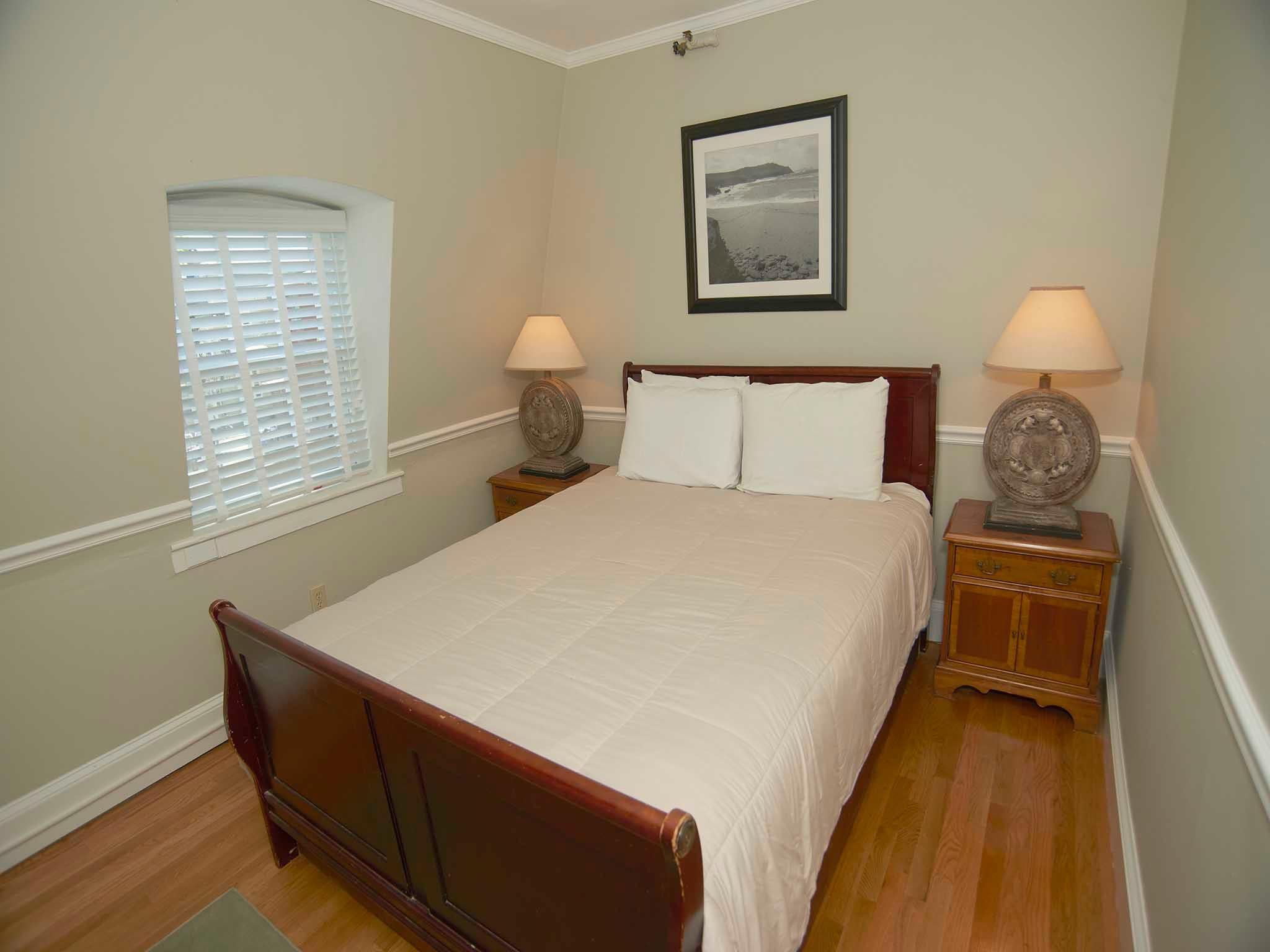 The Manor 131 Suite (no p-Quad room-Ensuite-Standard
