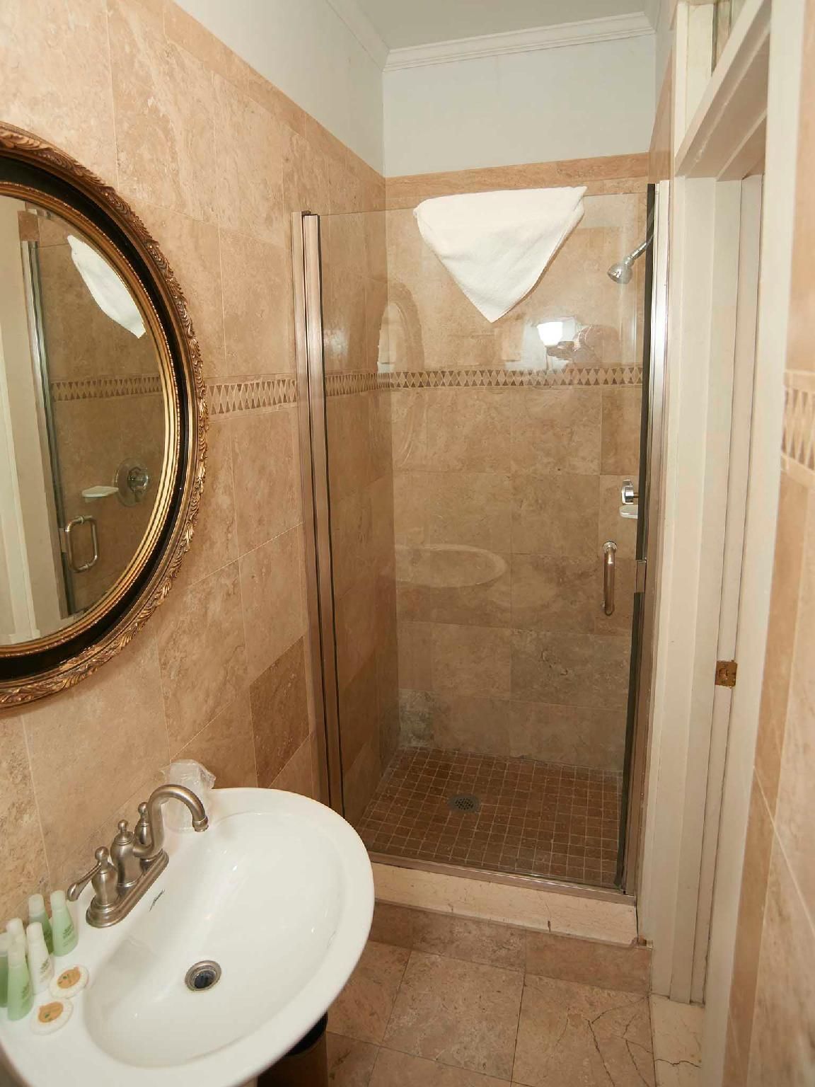The House 1 King (pet fri-Double room-Ensuite-Standard