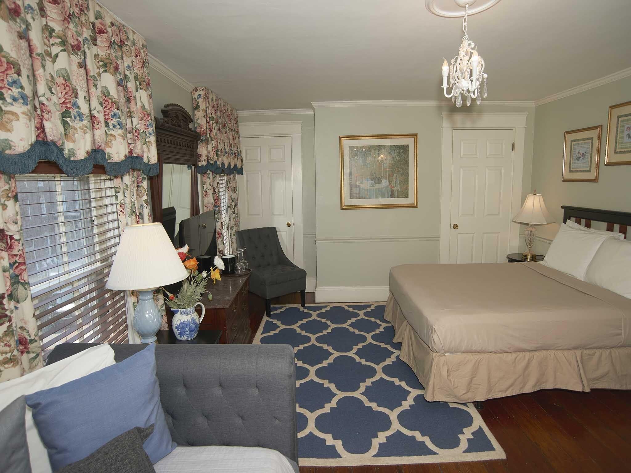 The Inn 3 Queen (no pets)-Double room-Ensuite-Standard