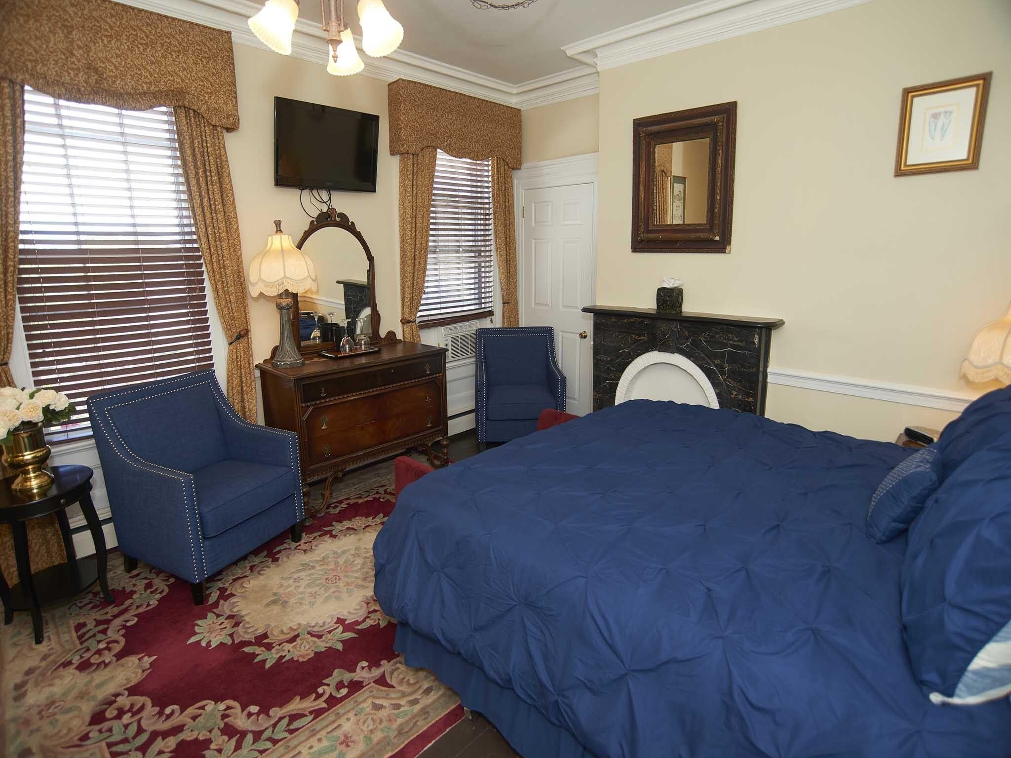 The Inn 1 King (no pets)-Double room-Ensuite-Standard