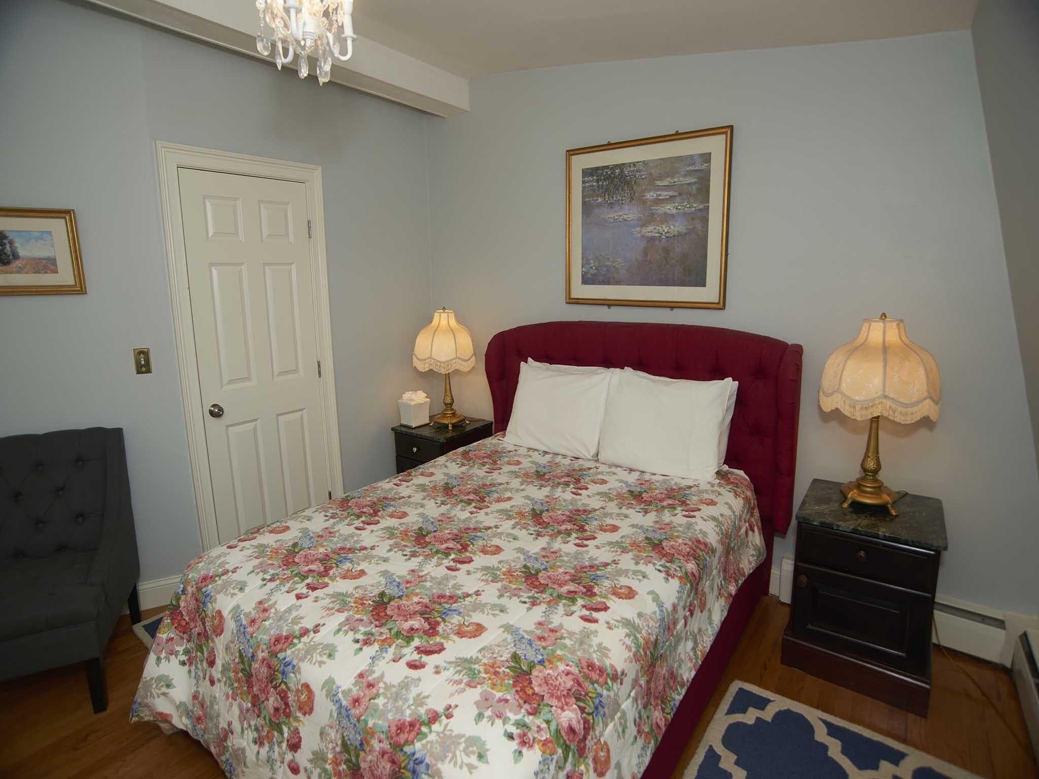 The Inn 10 Queen (no pets-Double room-Ensuite-Standard